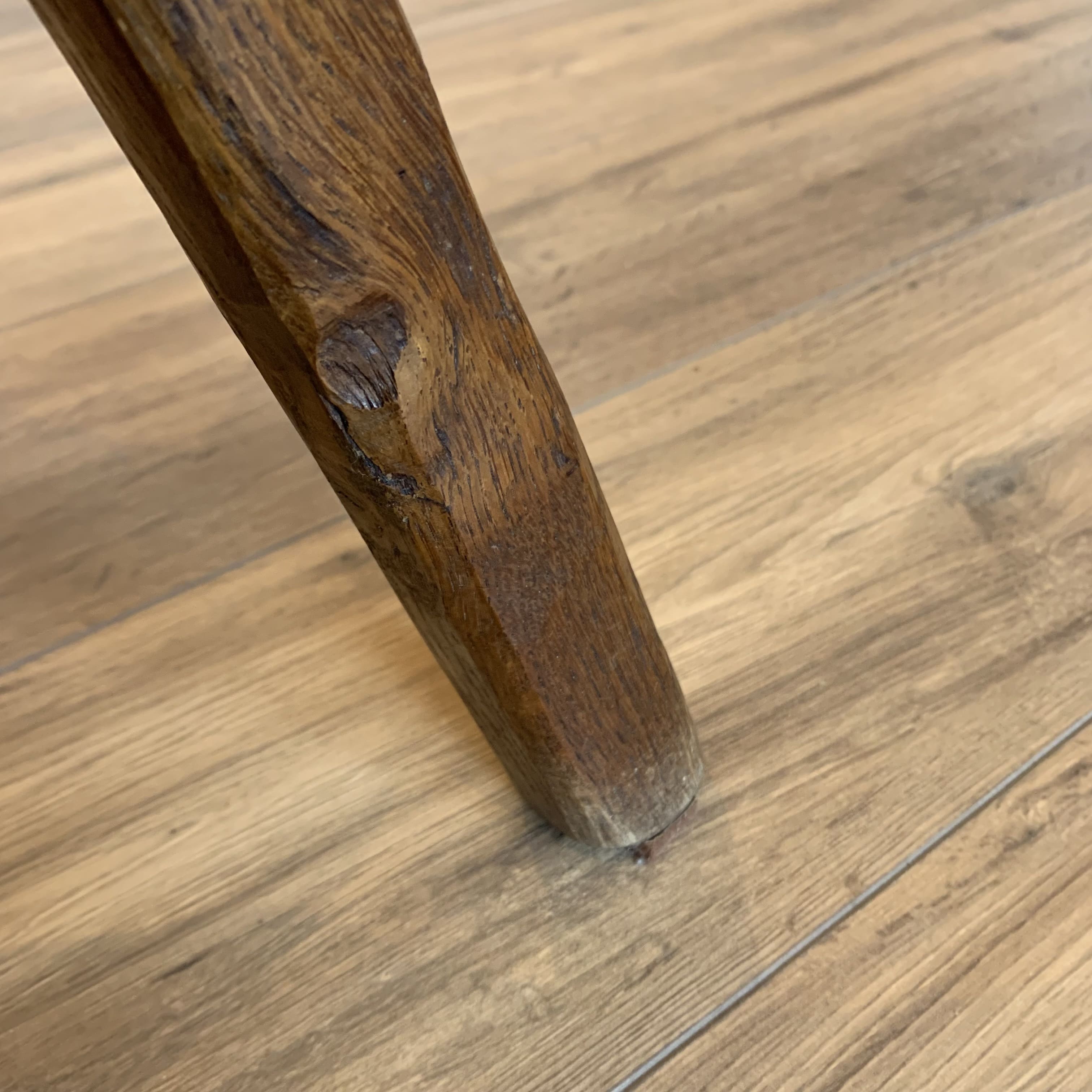 Tripod stool