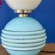 Lampe à poser vintage en opaline bleu et blanche