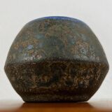 Brutalist studio pottery vase by Lu and Gerd Grove, mid-century, 1962.