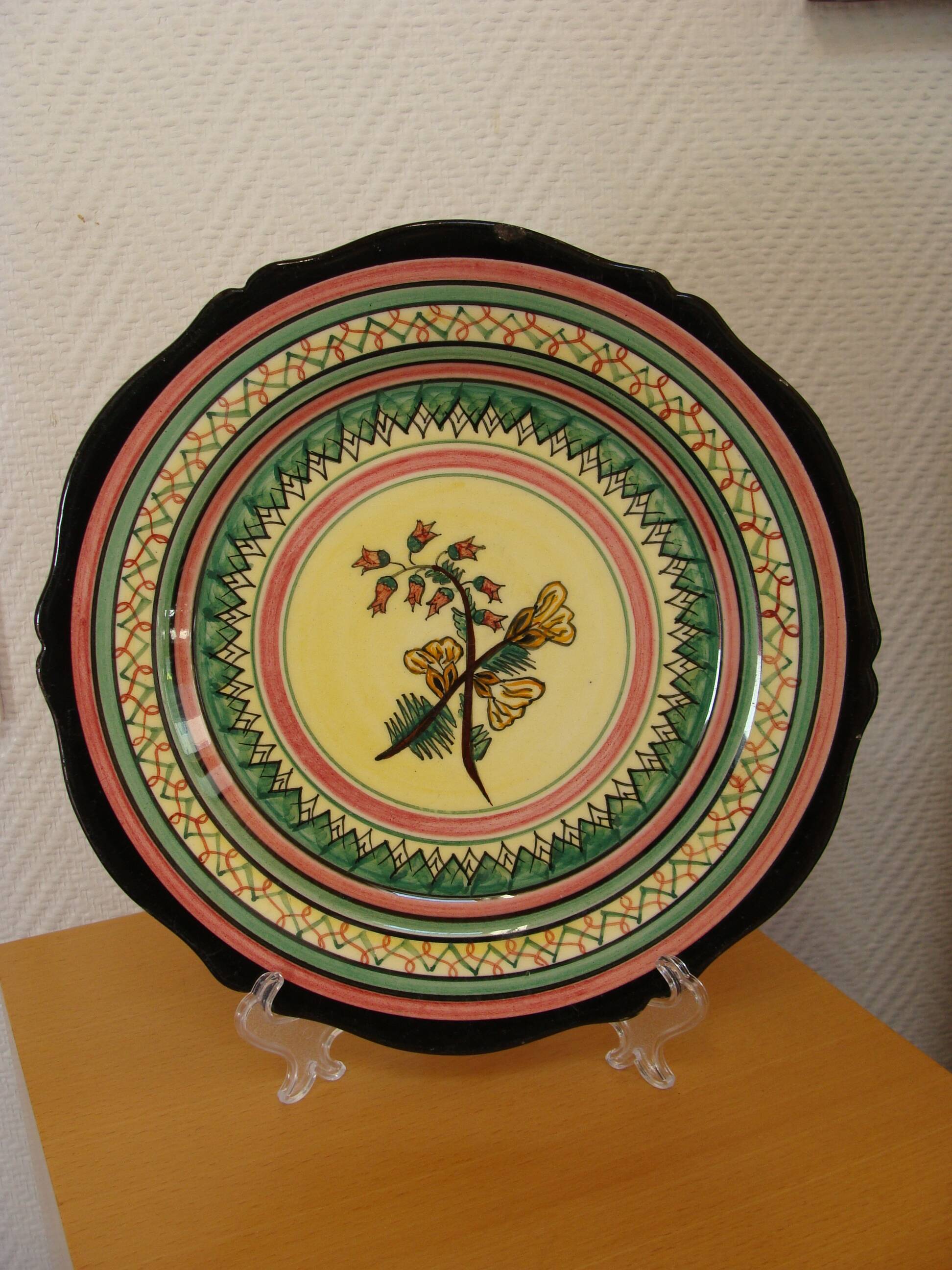Vintage Henriot Quimper plate
