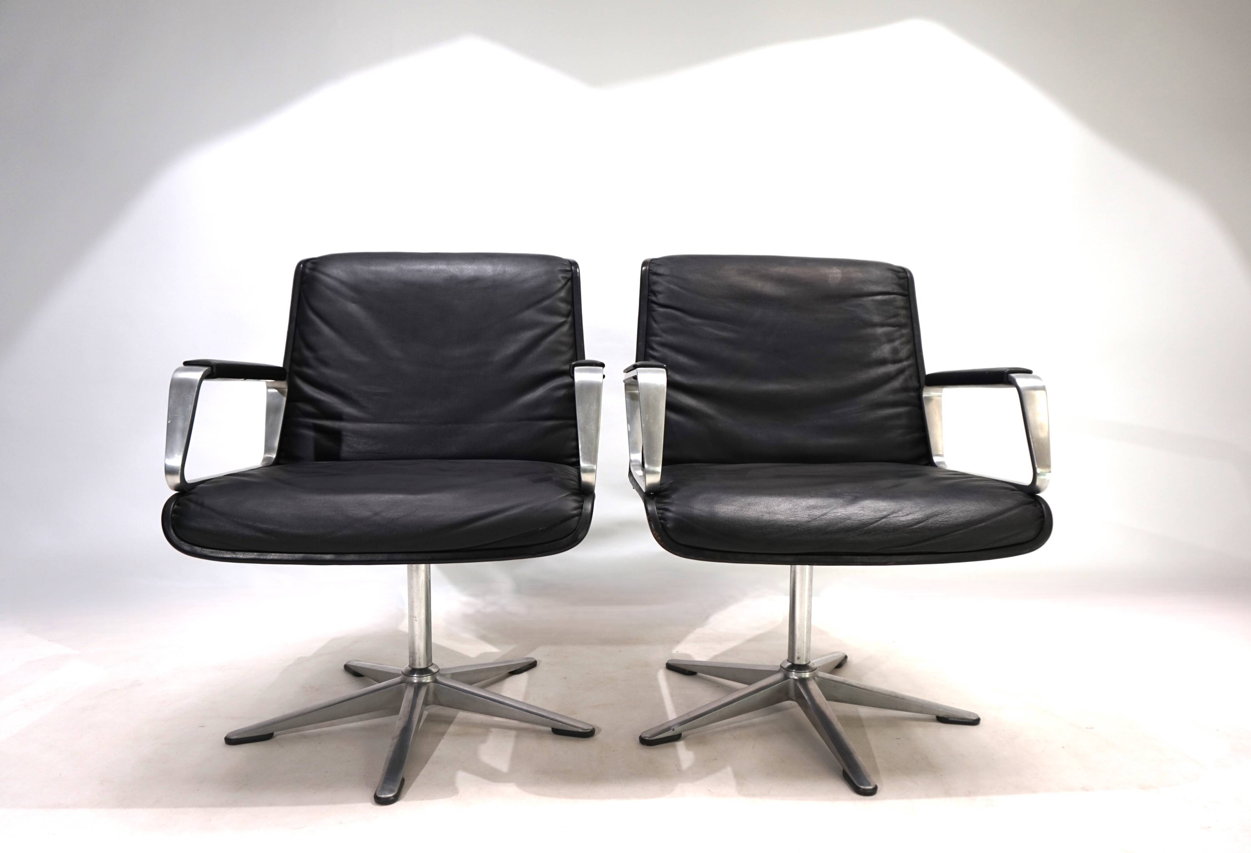 Set of 2 Wilkhahn Delta conference/dining chairs from the Delta Group
