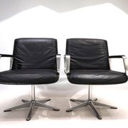 Set of 2 Wilkhahn Delta conference/dining chairs from the Delta Group