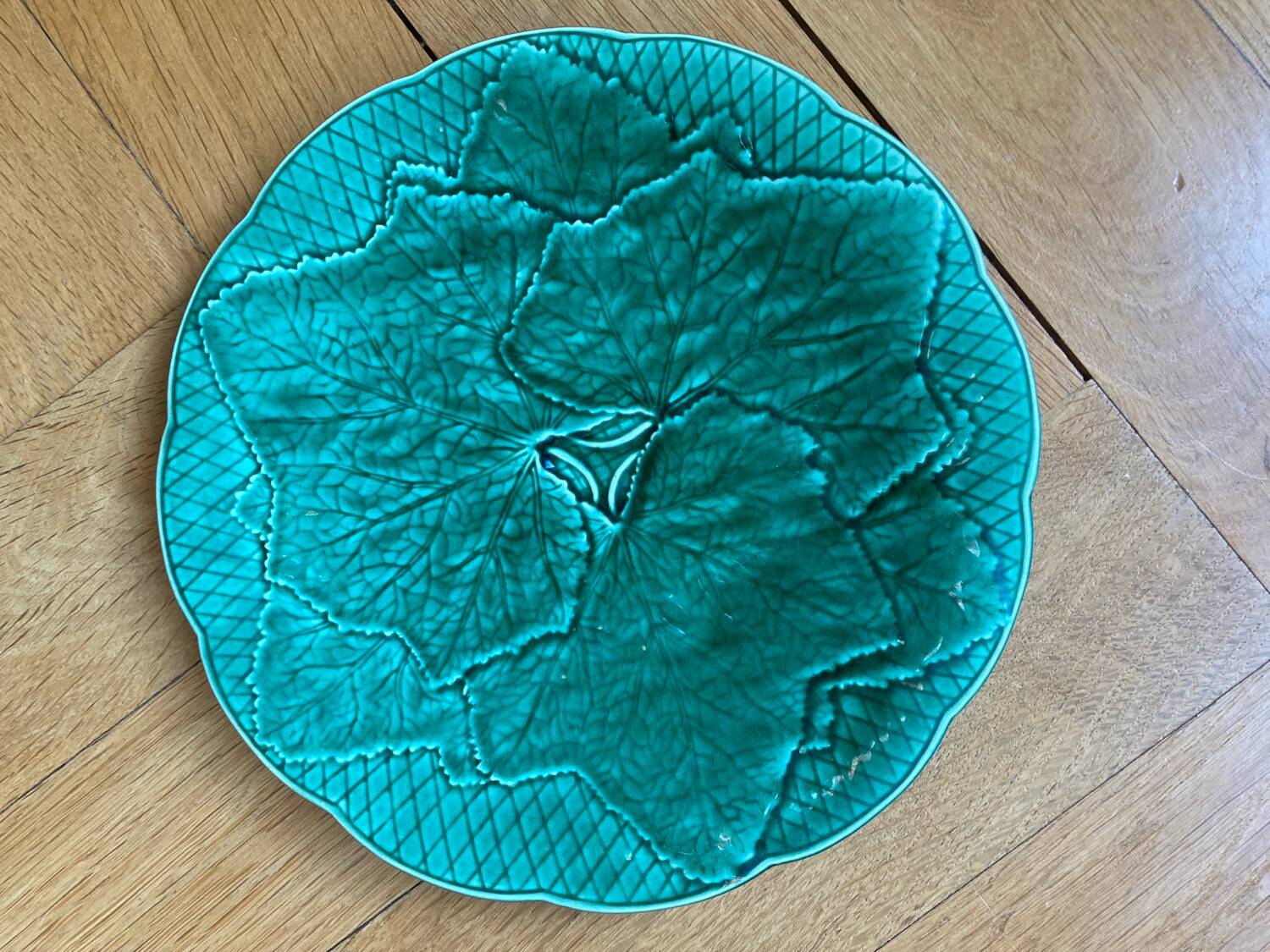 Gien Leaf Slush Dessert Plates