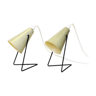 Paire de lampes de table suédoises en métal blanc crème par Svend Aage Holm-Sørensen années 1950