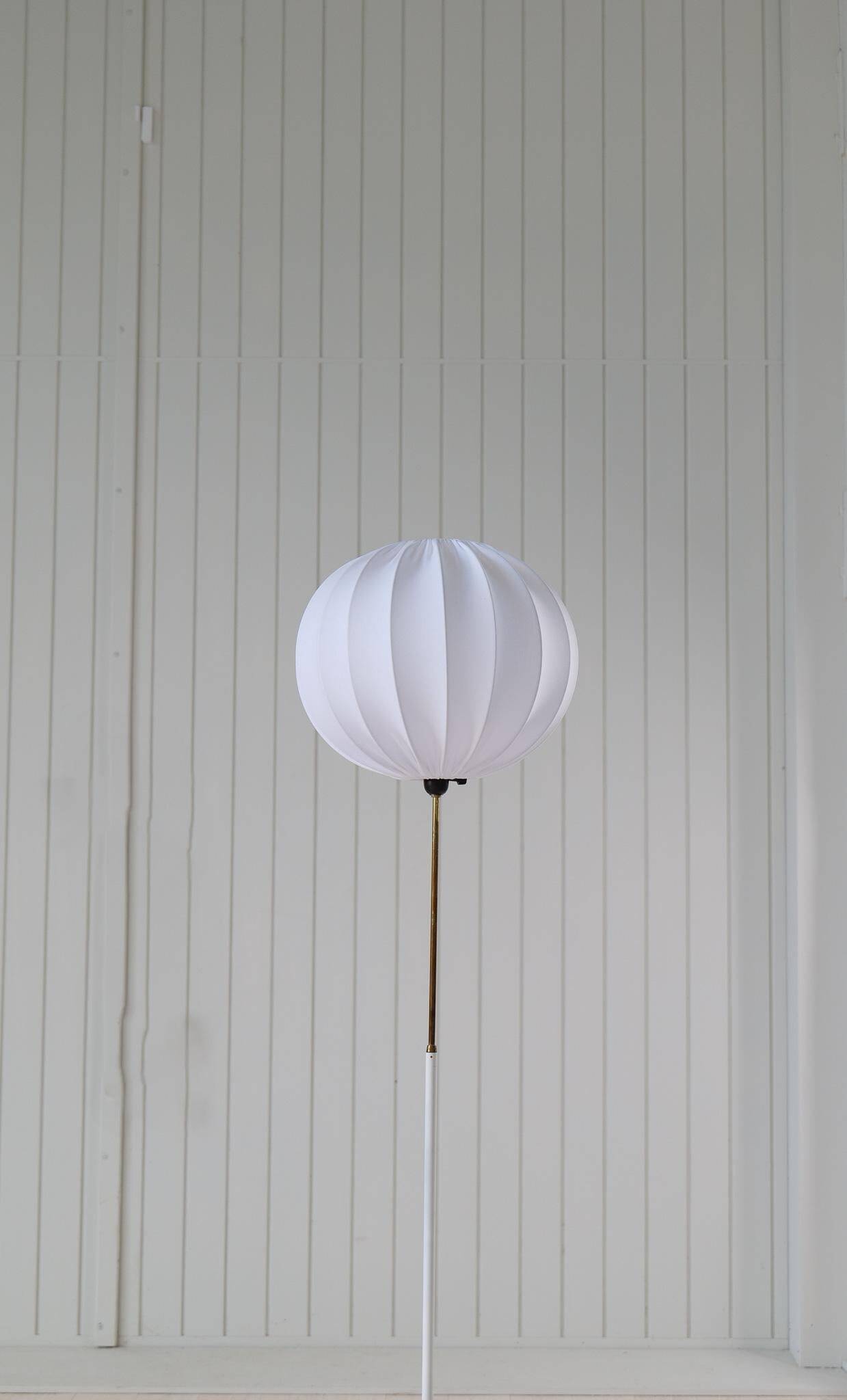 Mid-century floor lamp, Model G-07 Bergboms, Sweden, 1960s