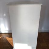 Painted vintage chest of drawers