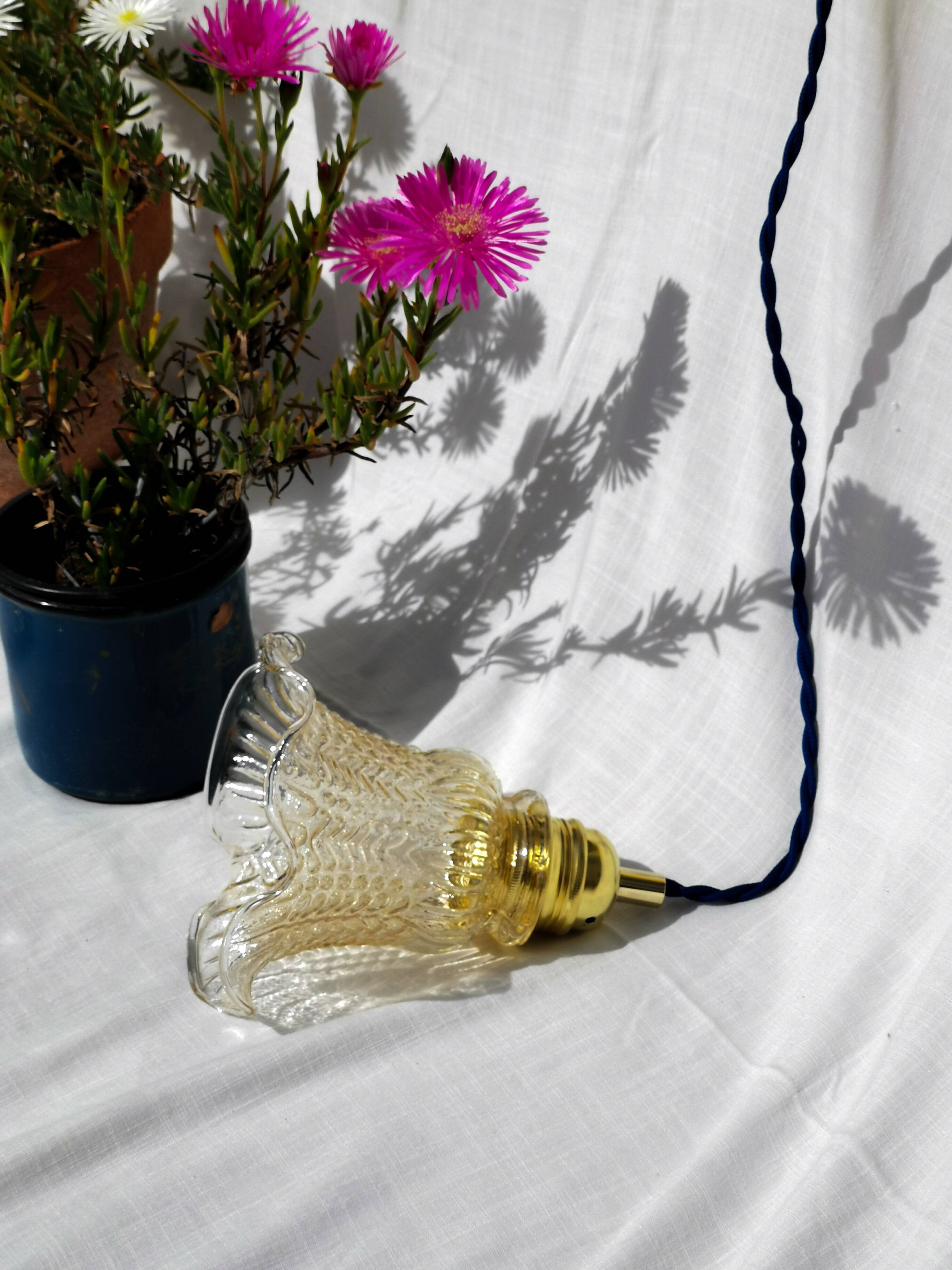 Trio lampshades glass