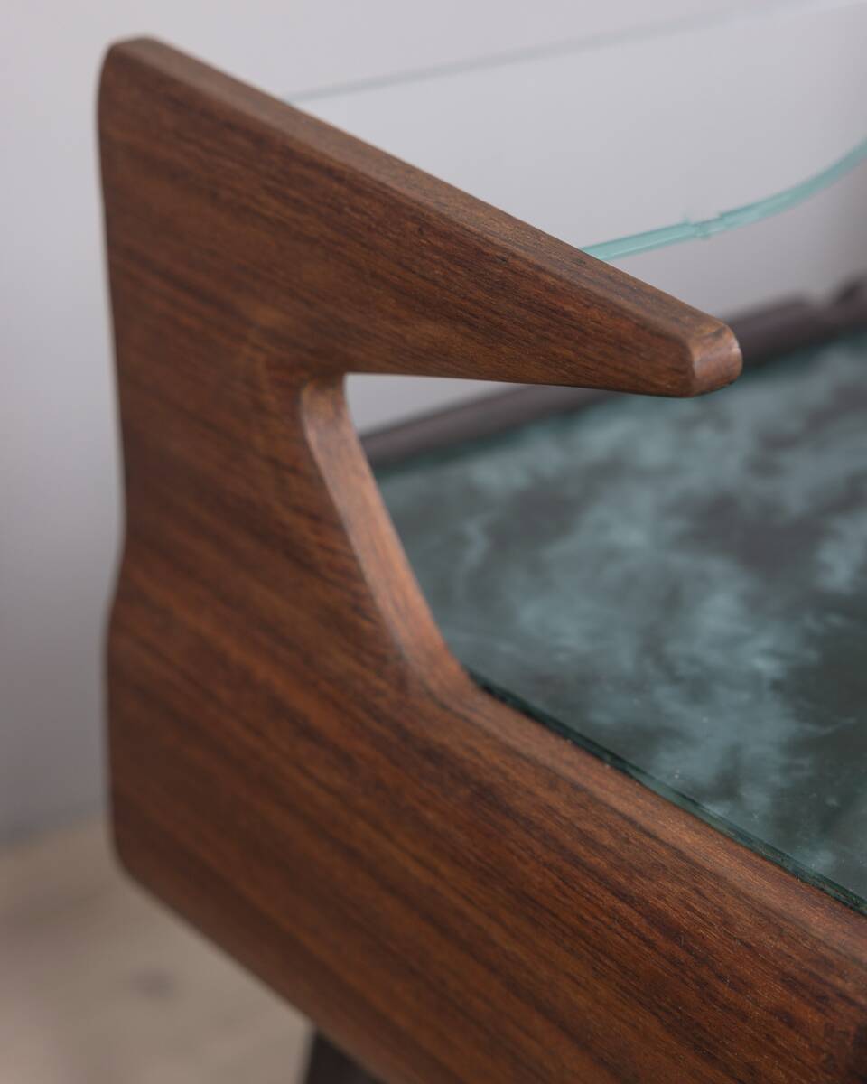 PAIR OF VINTAGE 1950S BEDSIDE TABLES IN WOOD AND GLASS, ITALIAN DESIGN