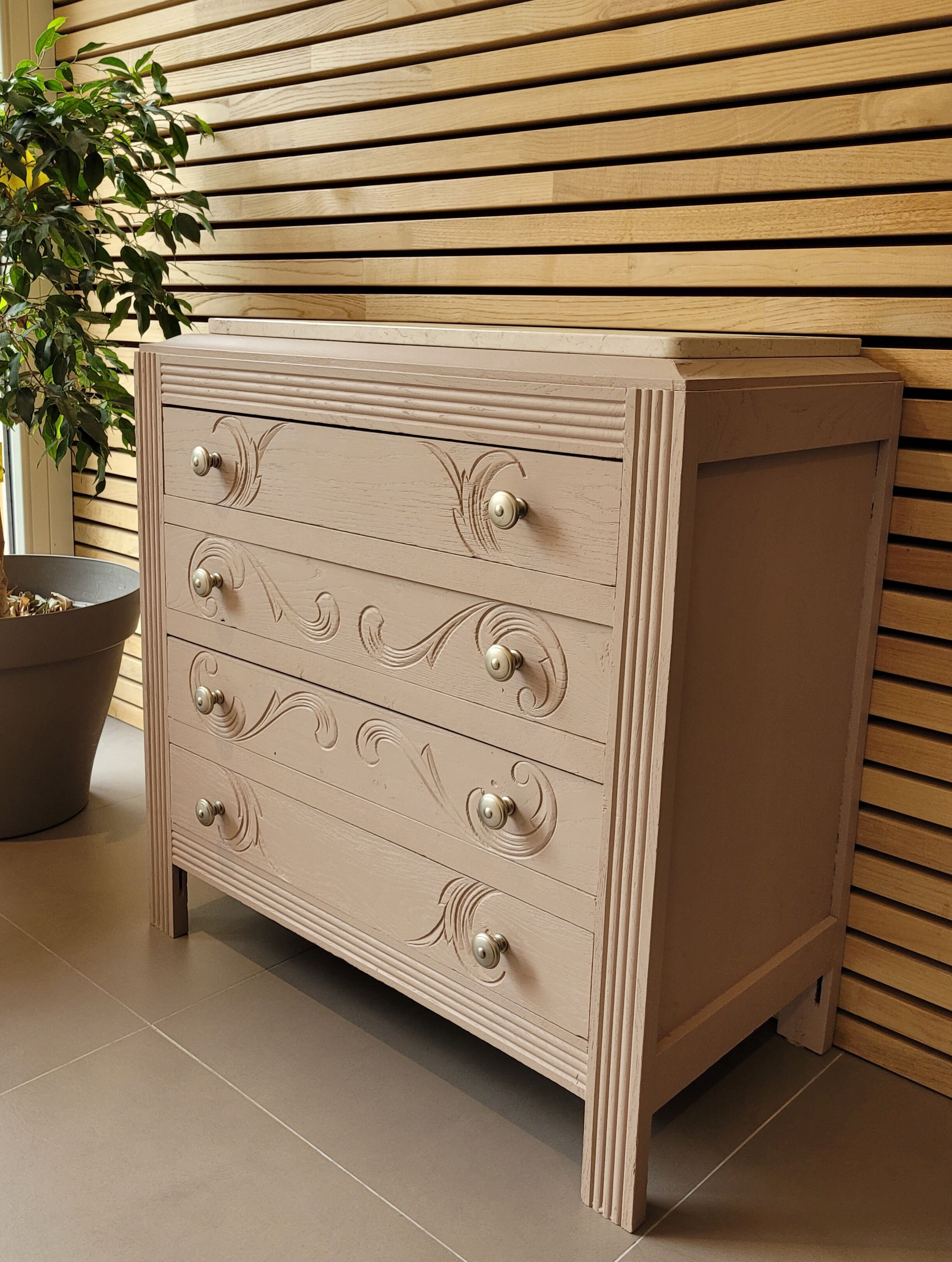 Vintage art deco chest of drawers