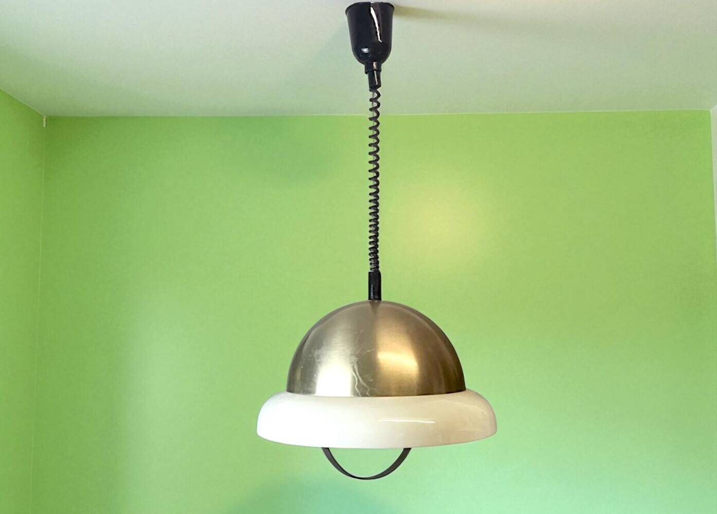Space Age retractable kitchen pendant light