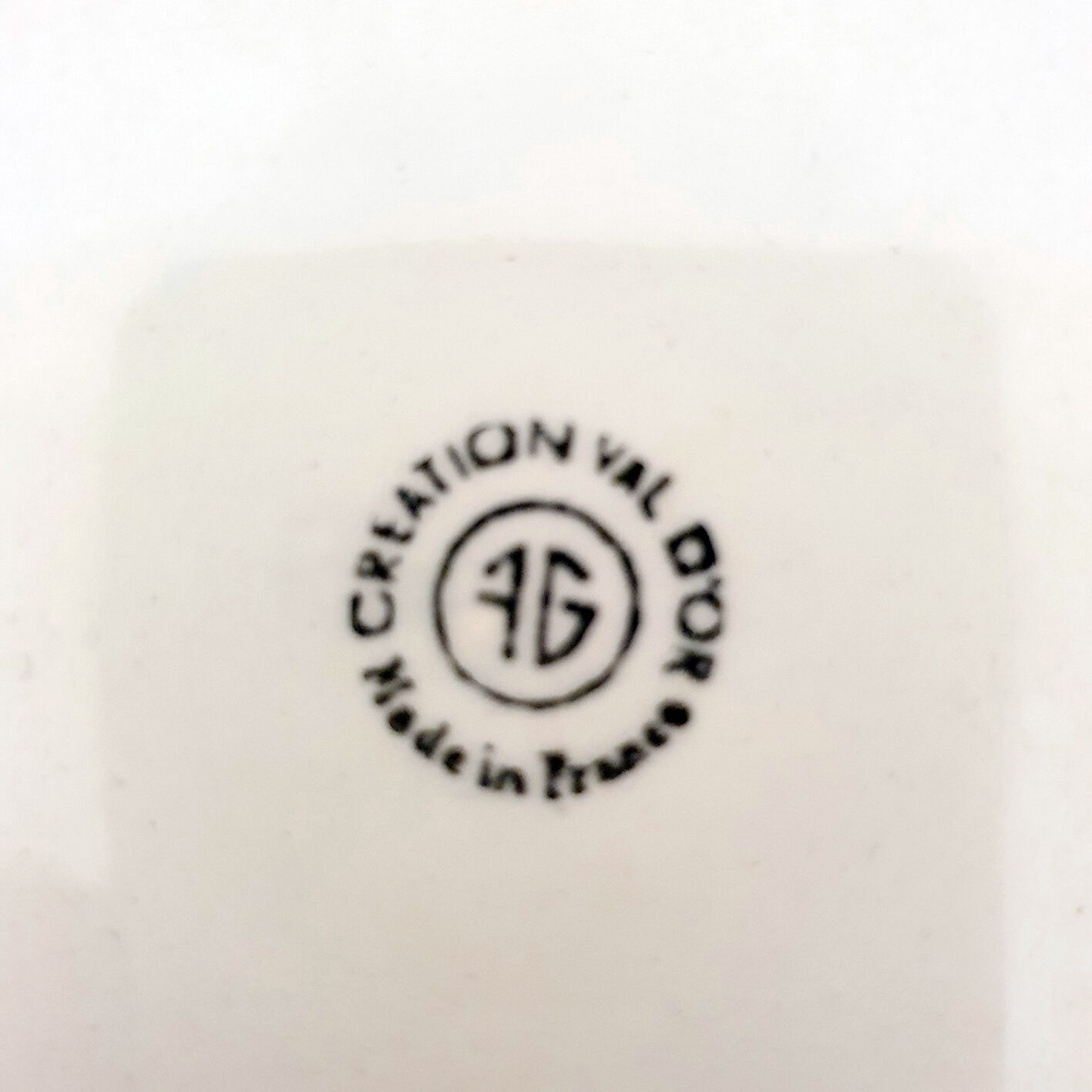 Vintage earthenware trivia