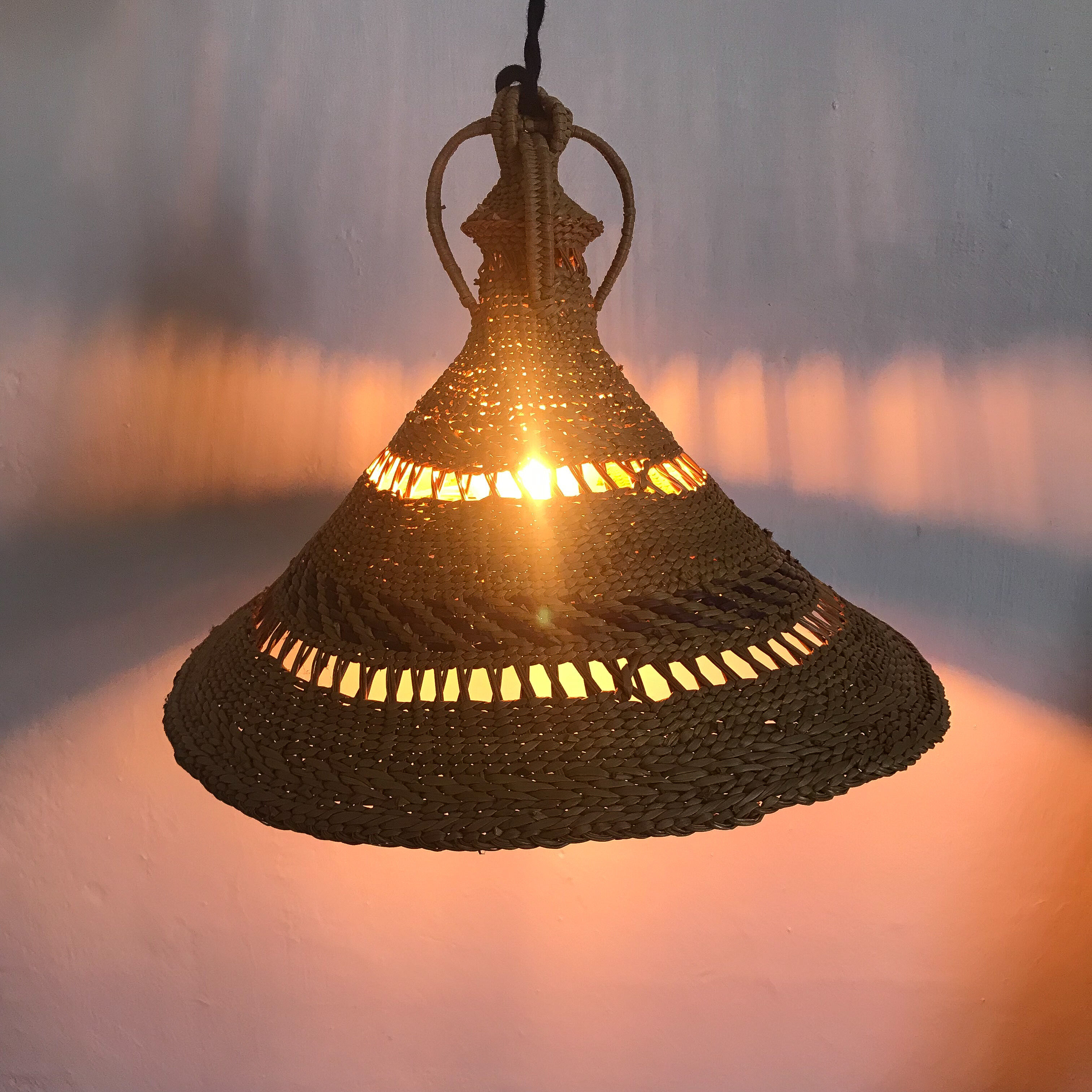 Wicker hat suspension