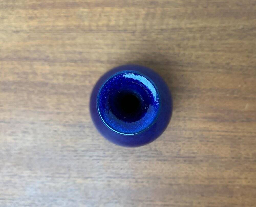 Minimalist mid-century pottery vase by BKW Böttger Keramik Wandsbek, Hamburg, Germany, 1960s.