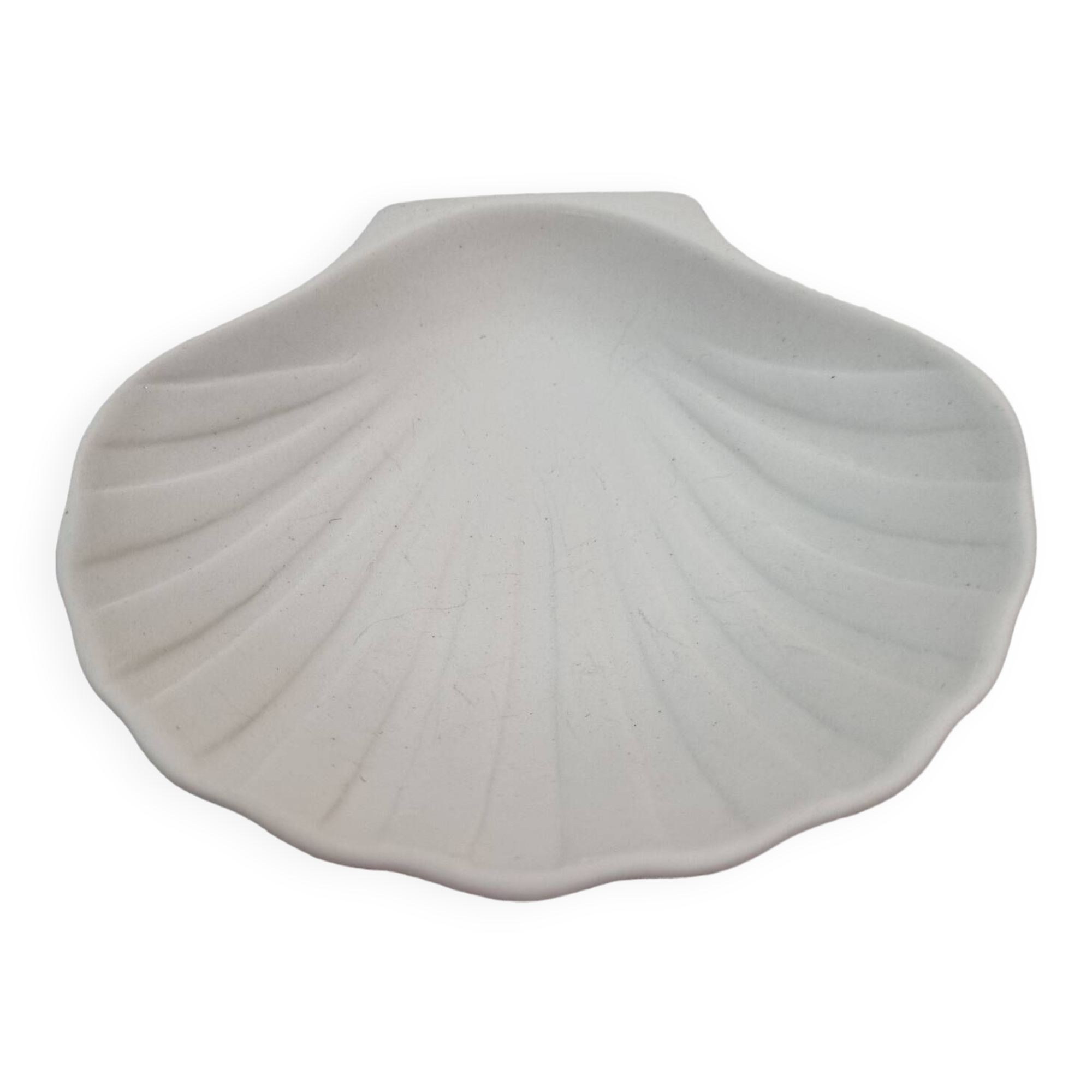 Porcelain scallop butter dish