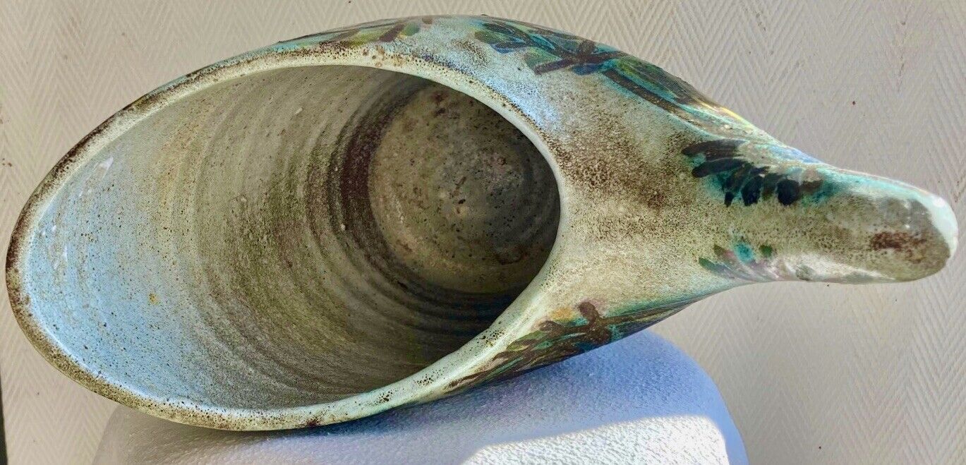 Vase zoomorphisme ceramic decoration d'oiseau signed guy Accolay
