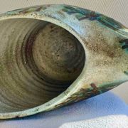 Vase zoomorphisme ceramic decoration d'oiseau signed guy Accolay