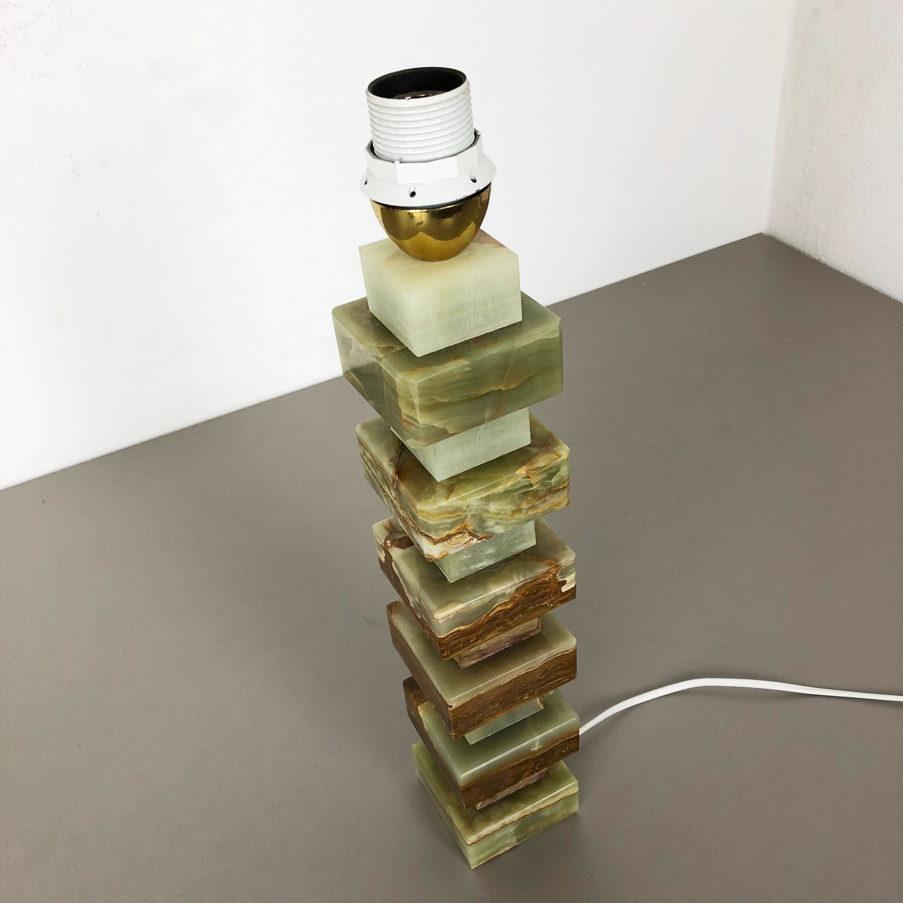 Vintage Hollywood Regency Onyx Marble Light Base Table Light, Italy, 1970s
