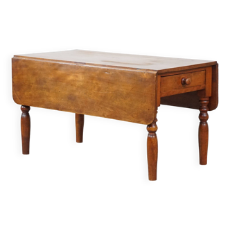 Antique drop-leaf coffee table with 1 drawer and 2 folding leaves