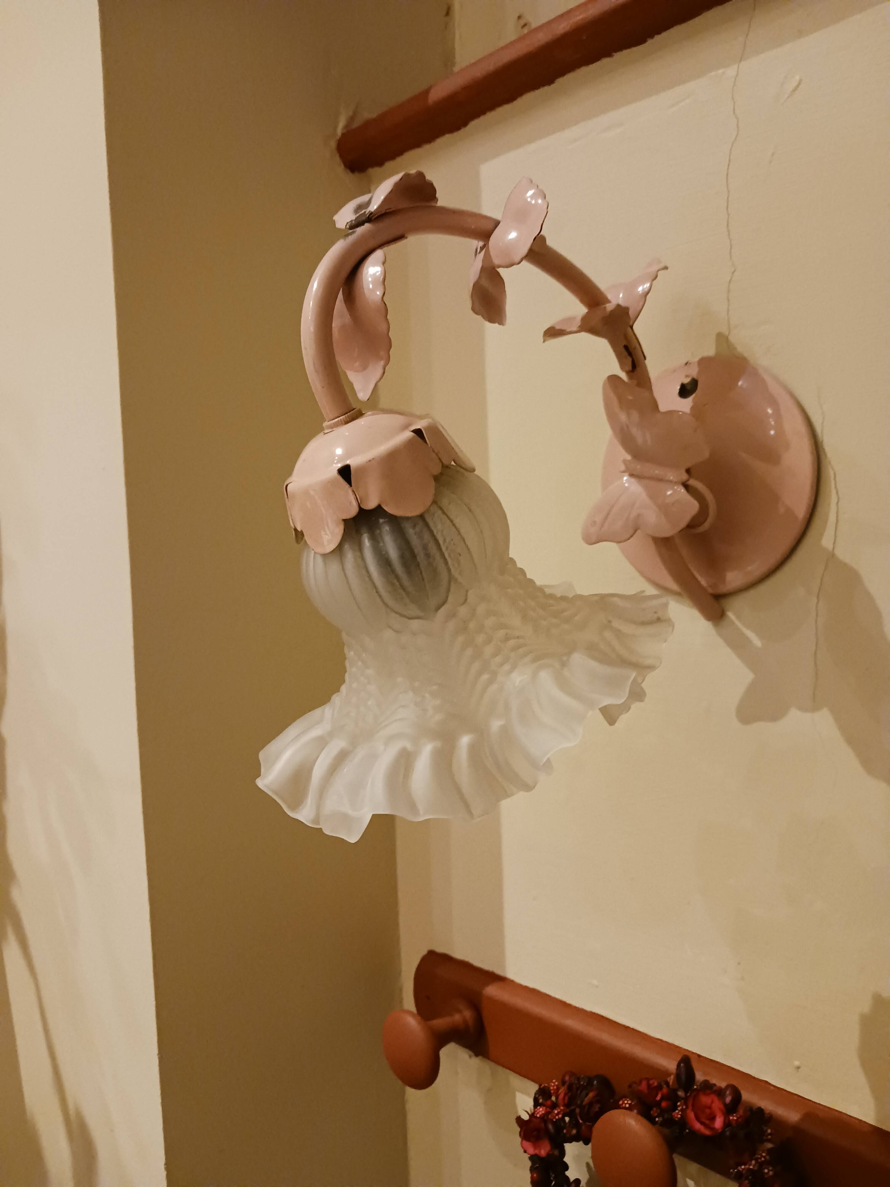 Antique wall lamp, tulip.