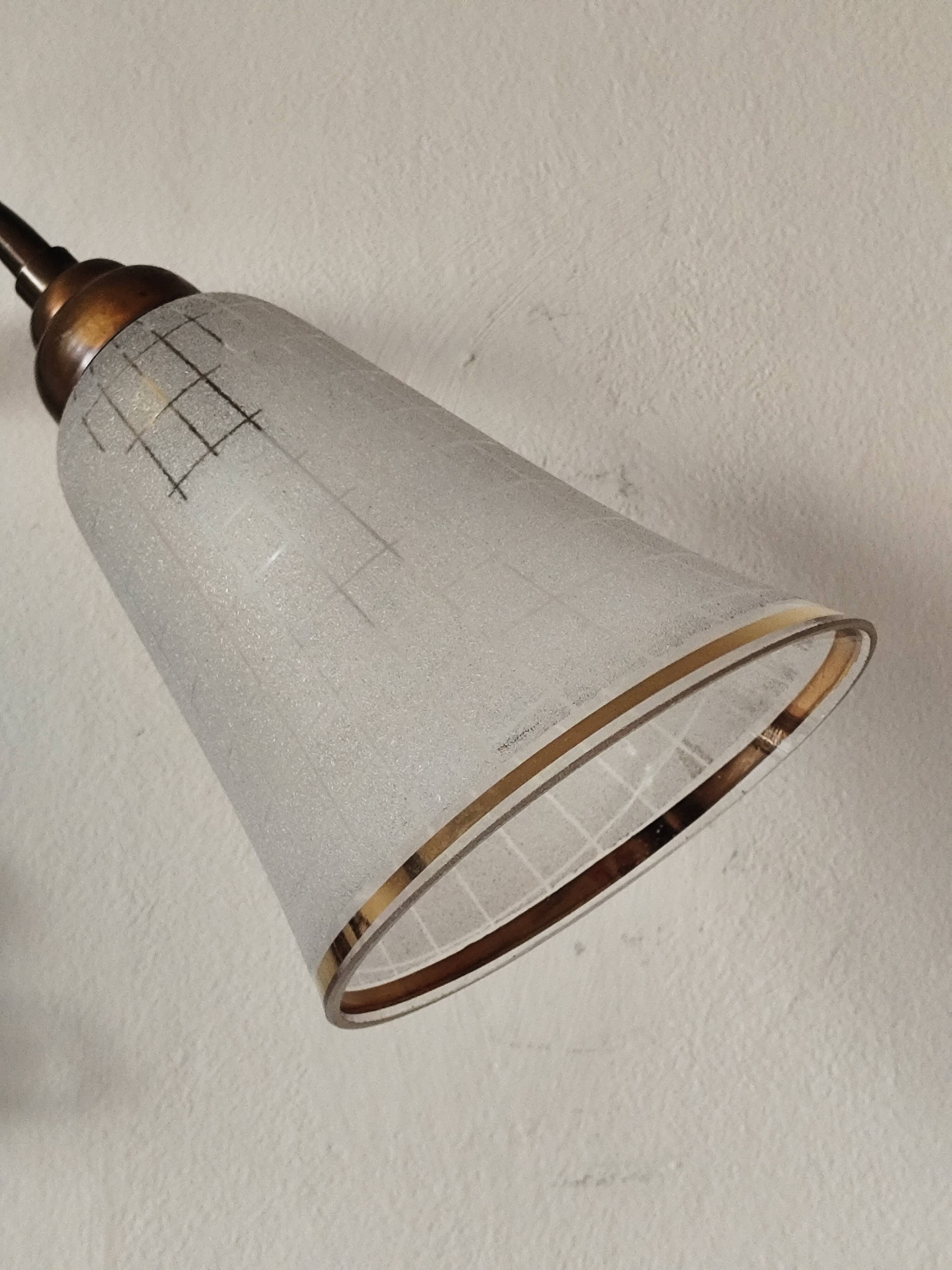 Bronze wall light with 2 lights and 2 granite glass tulips