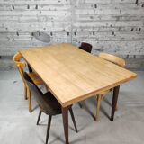 Vintage table 6/10 people