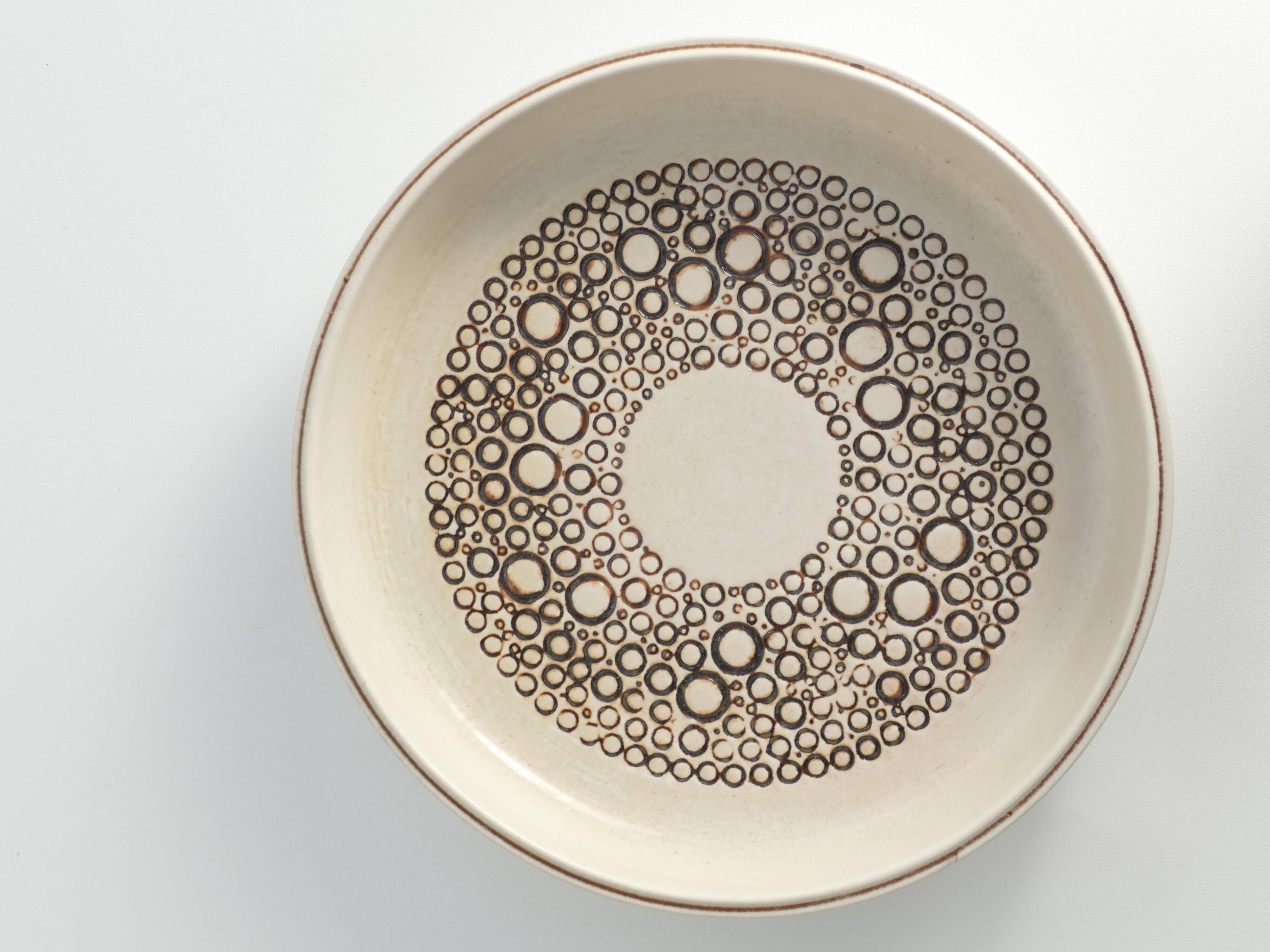 Scandinavian Modern Stoneware Plate "Mykene", Britt-Louise Sundell, Gustavsberg