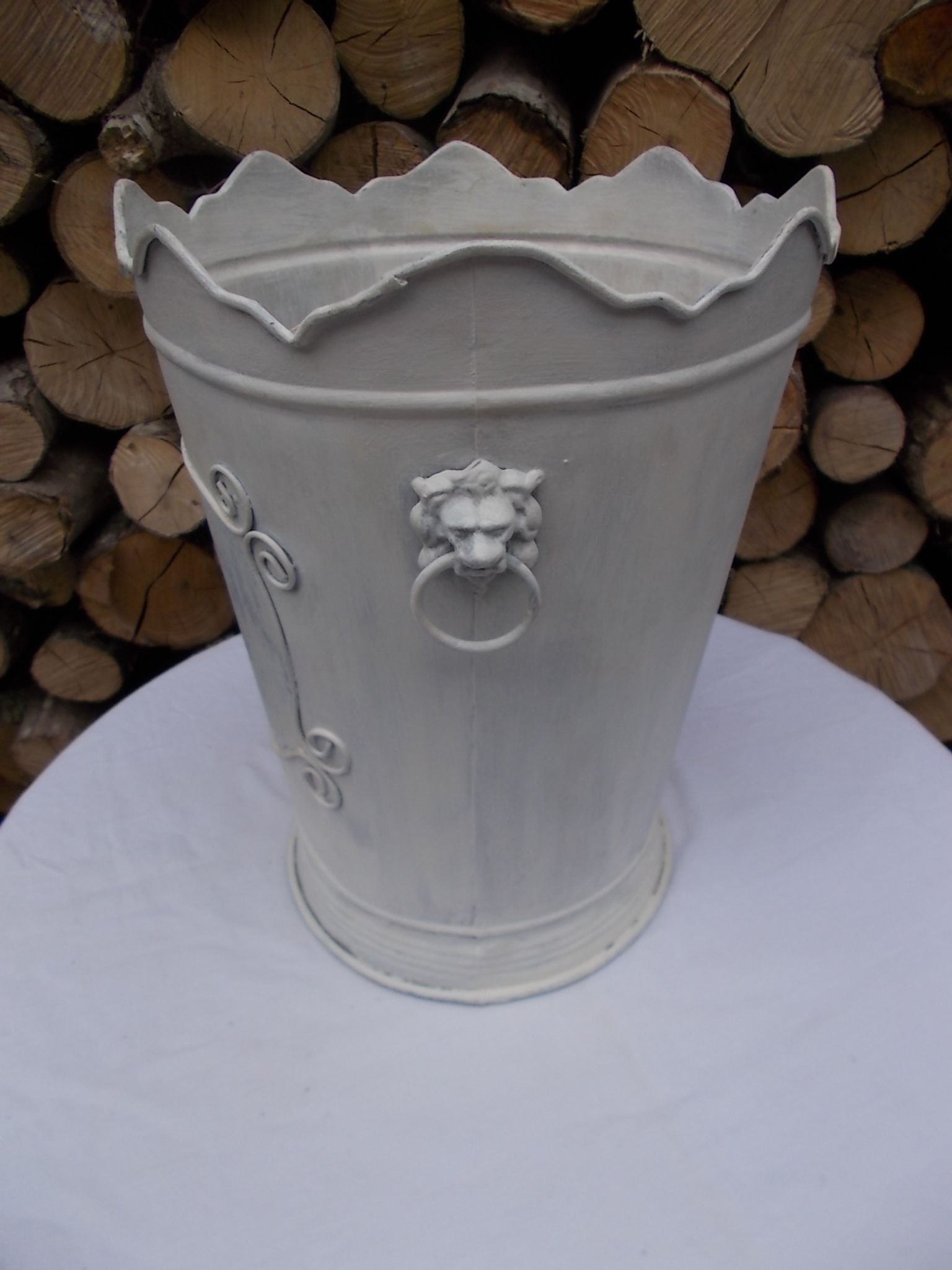 Vintage tin flower pot bucket