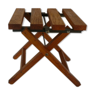 Foldable stool