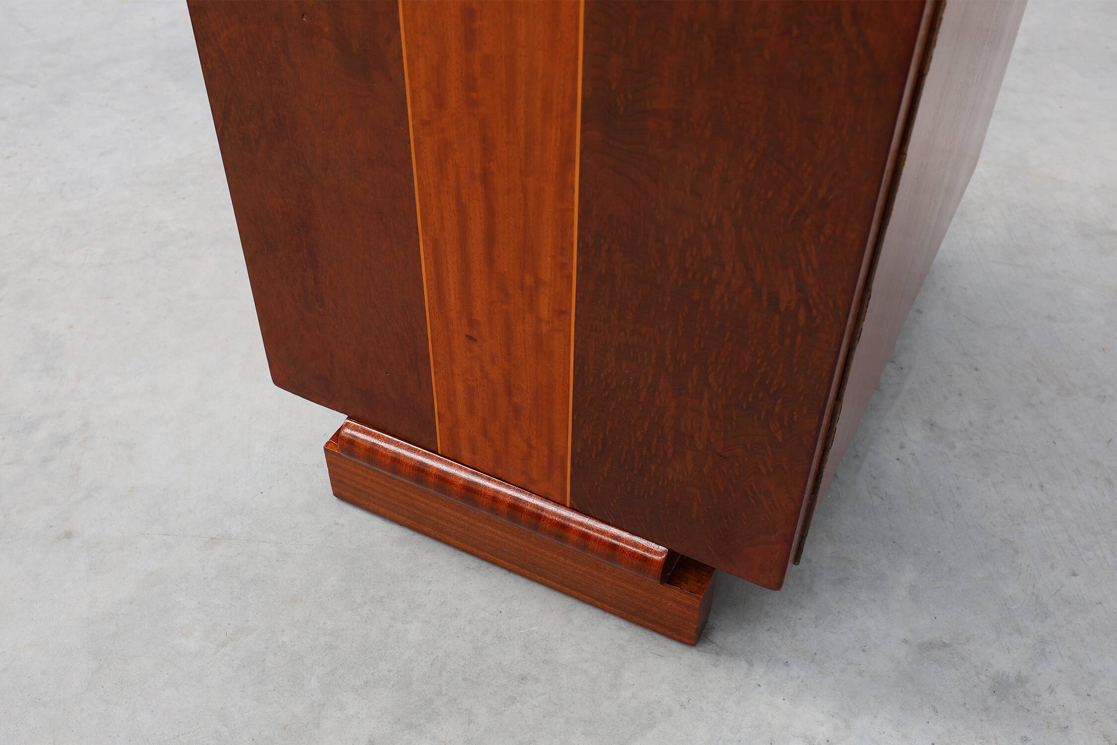 Unique Art Deco cabinet with veneer wood inlay, France 1920s