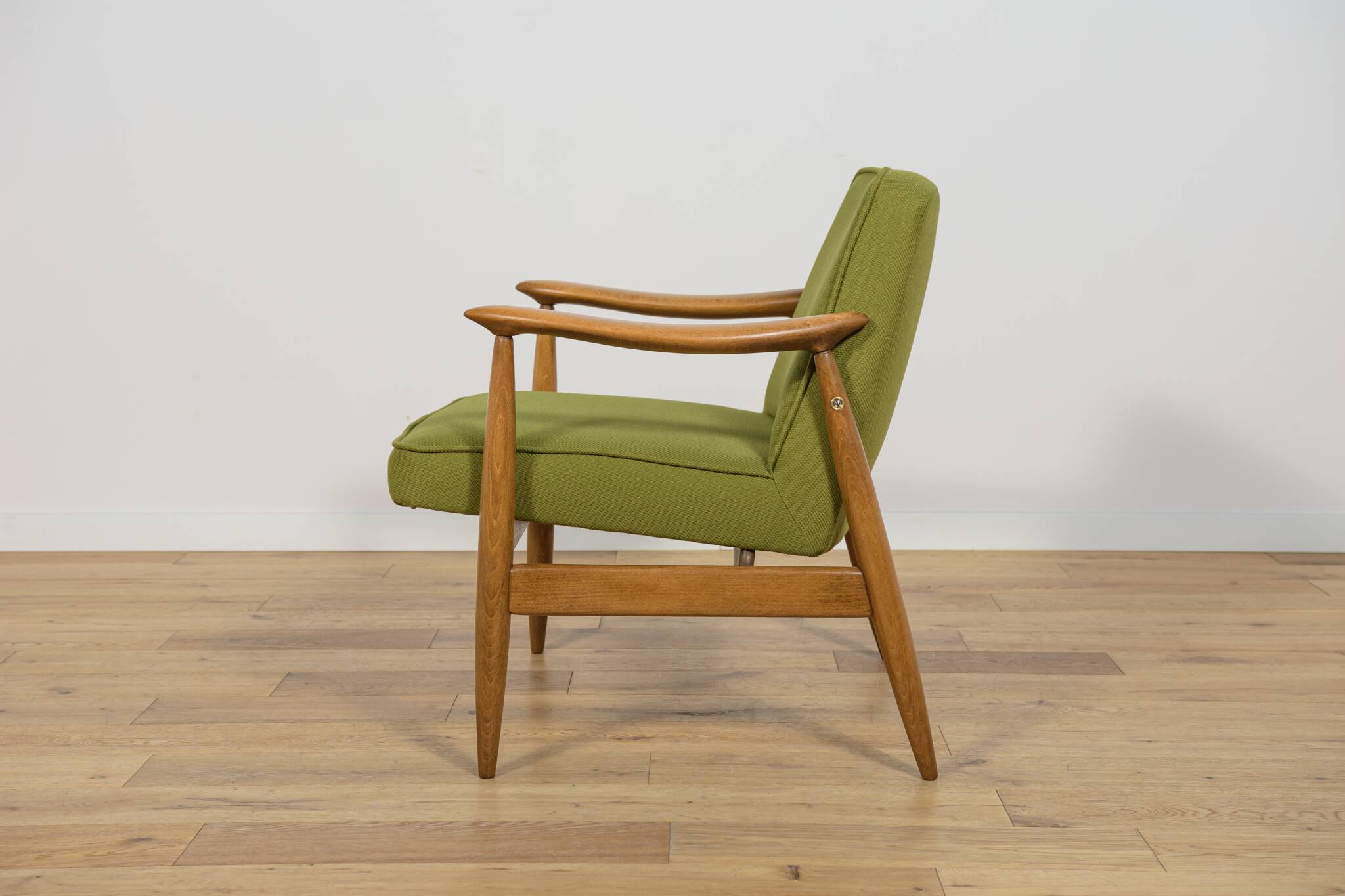 GFM-87 Armchairs by Juliusz Kedziorek for Gościcińskie Furniture, Poland, 1960s, Set of 2