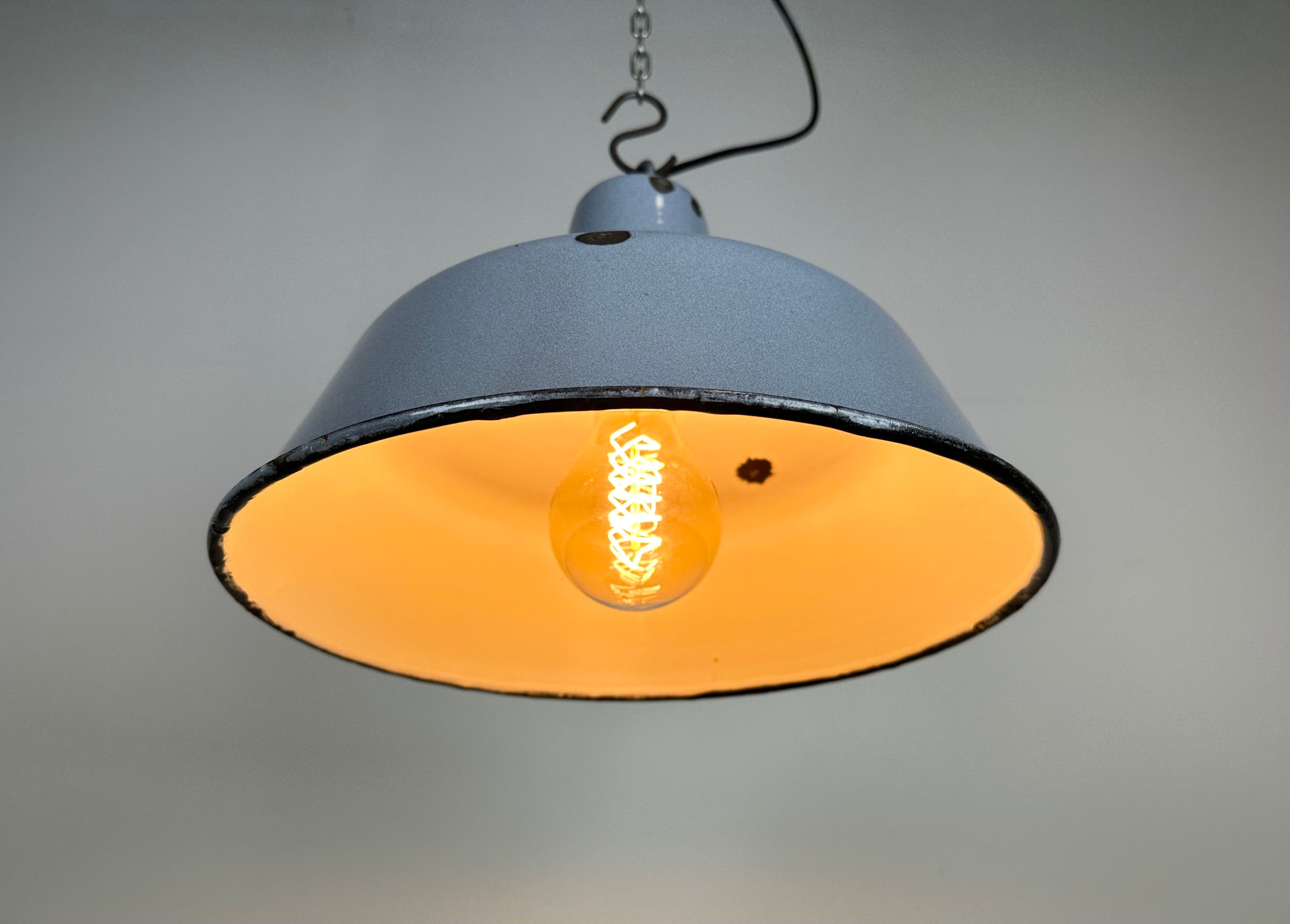Industrial grey enamel factory pendant lamp, 1960s