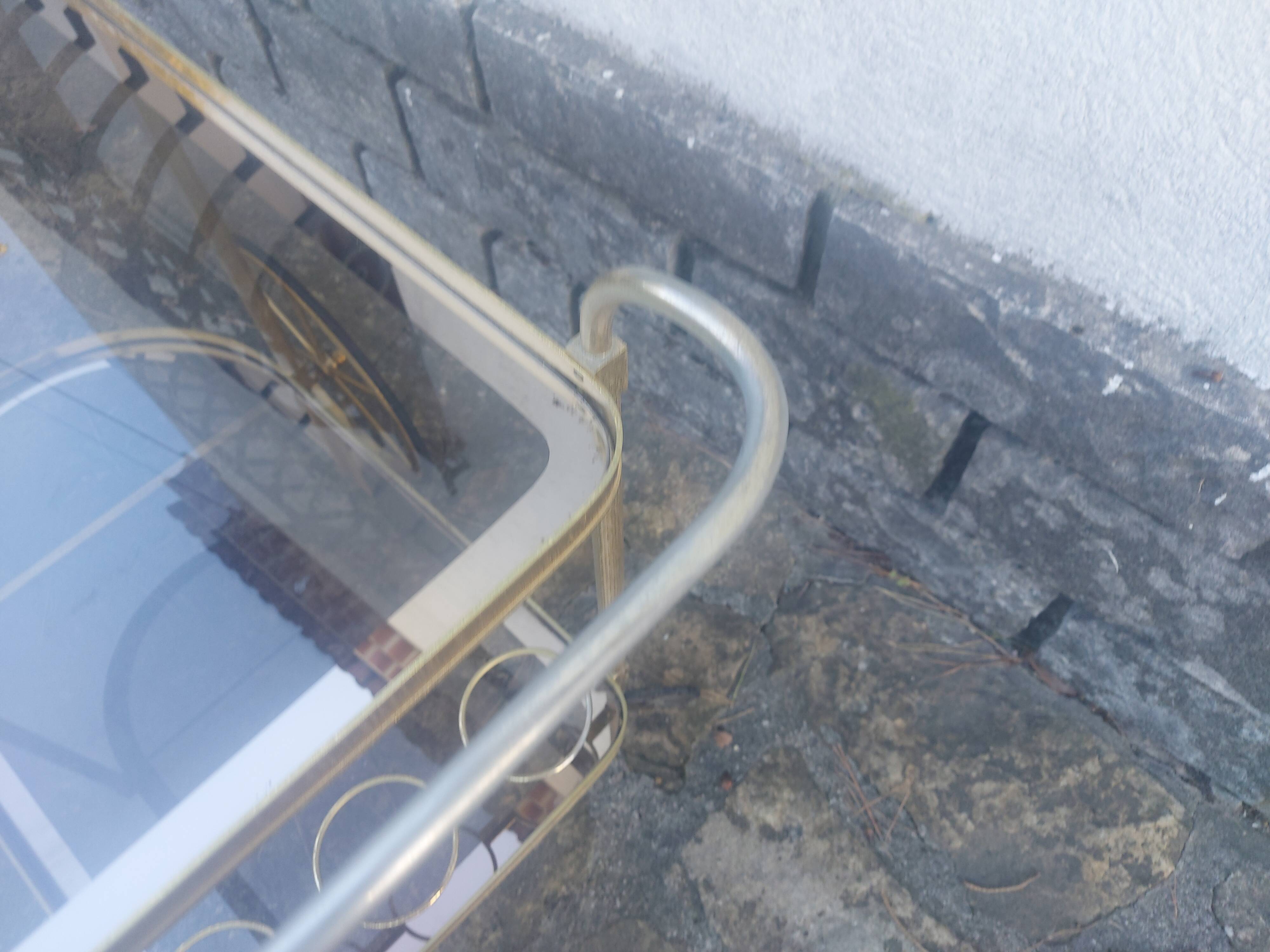 Vintage rolling metal dore service