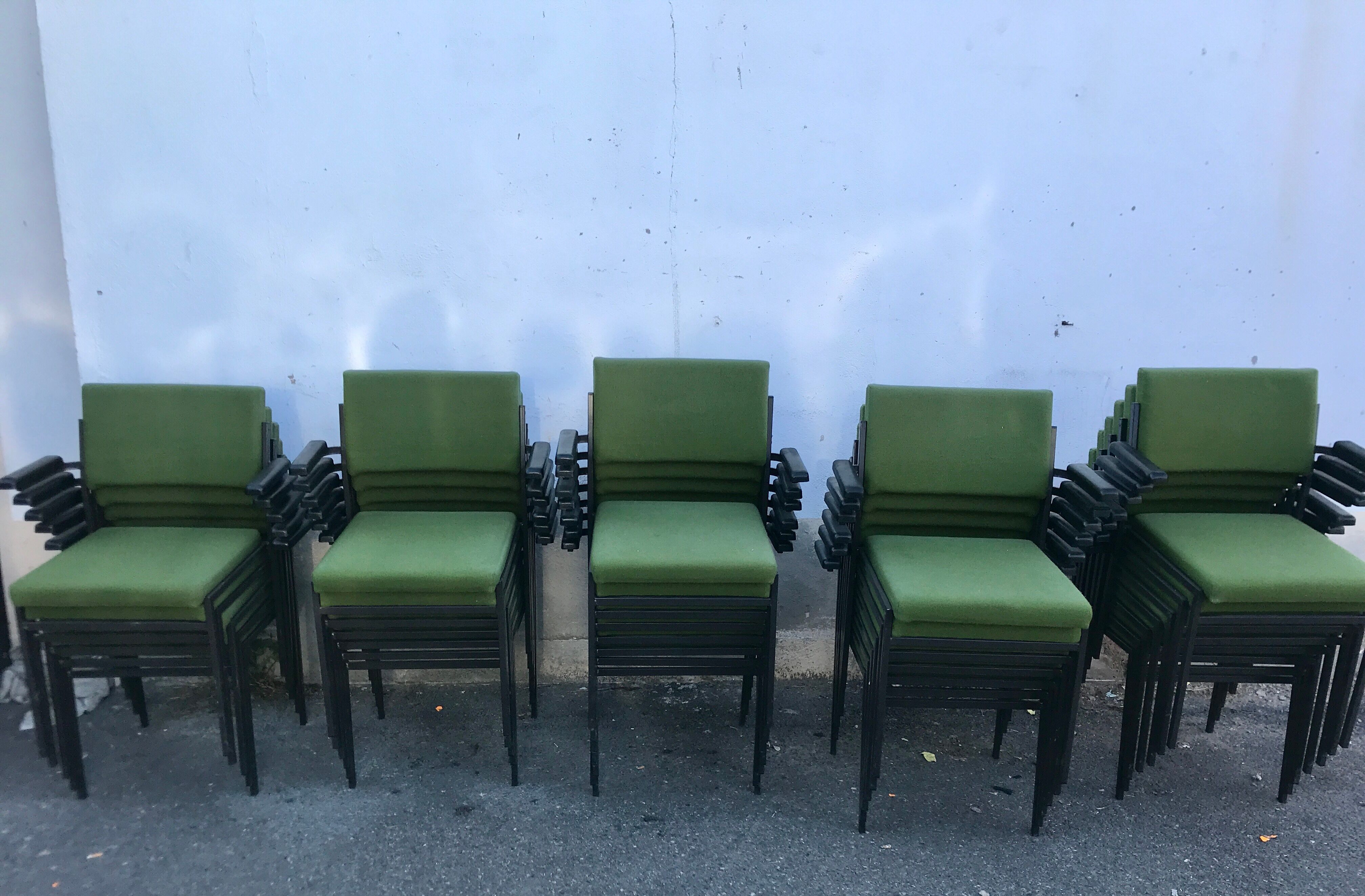 27 armchairs - modern - vintage - metal feet - 1960