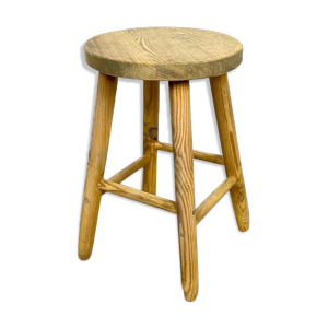 Tabouret en bois brut