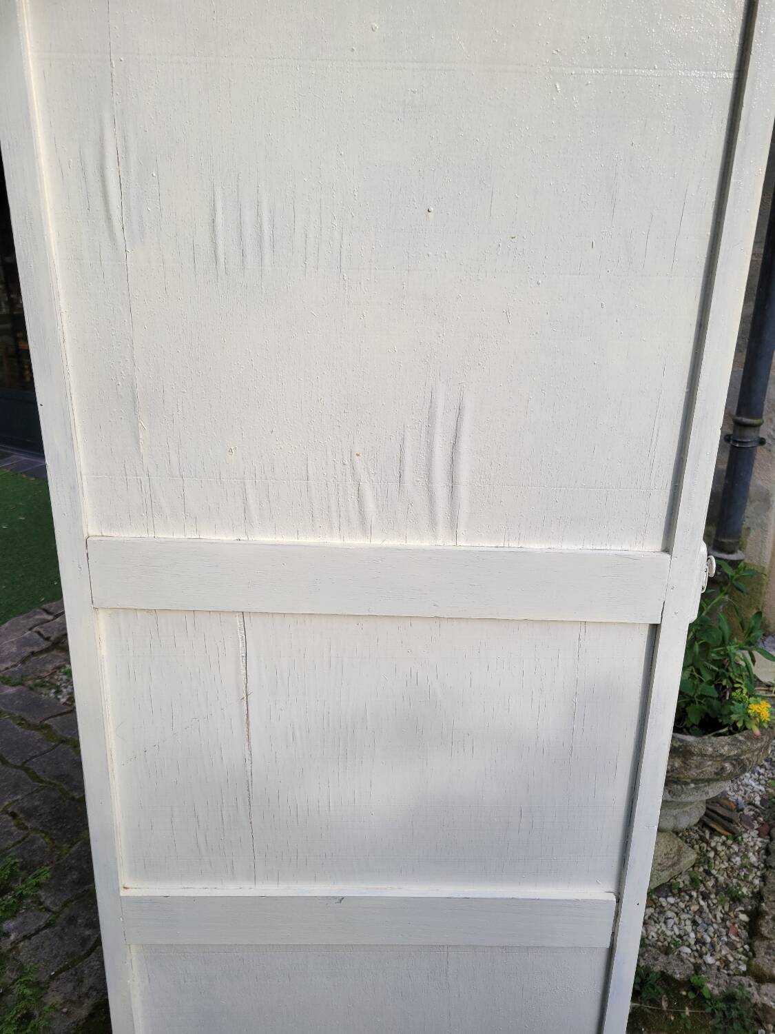 Parisian one-door wardrobe