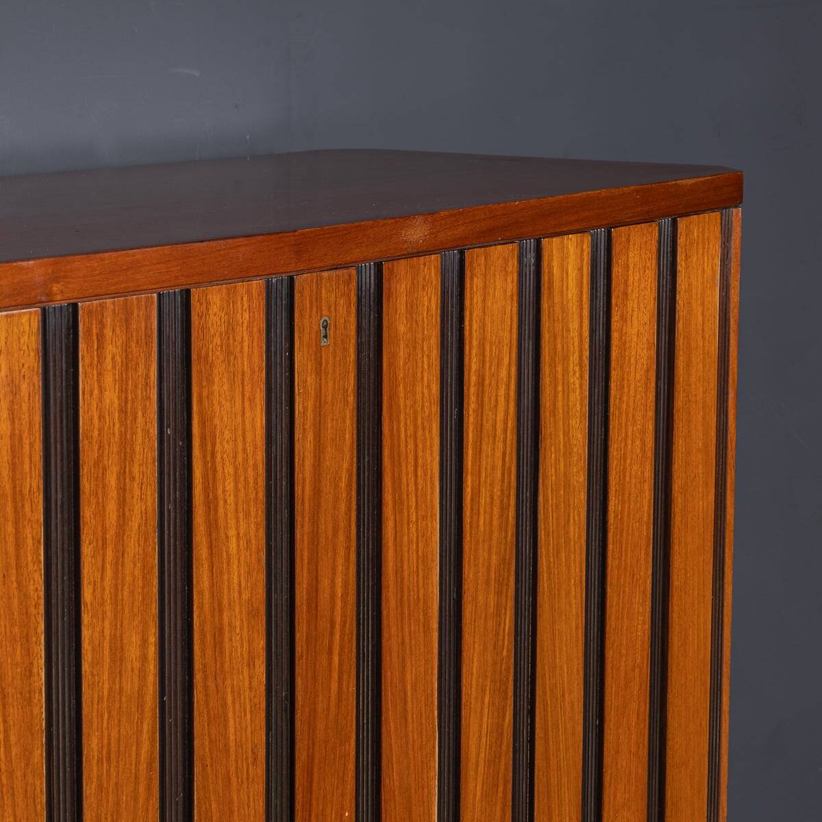 MID 20thC ITALIAN STRIPED WOODEN BUFFET BY PAOLO BUFFA c.1950