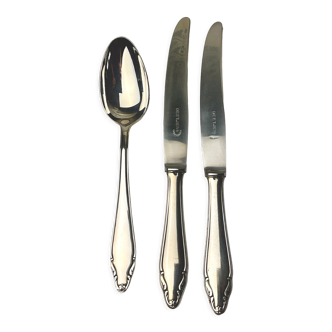 Pair of knives and table spoon silver Deetjen 100