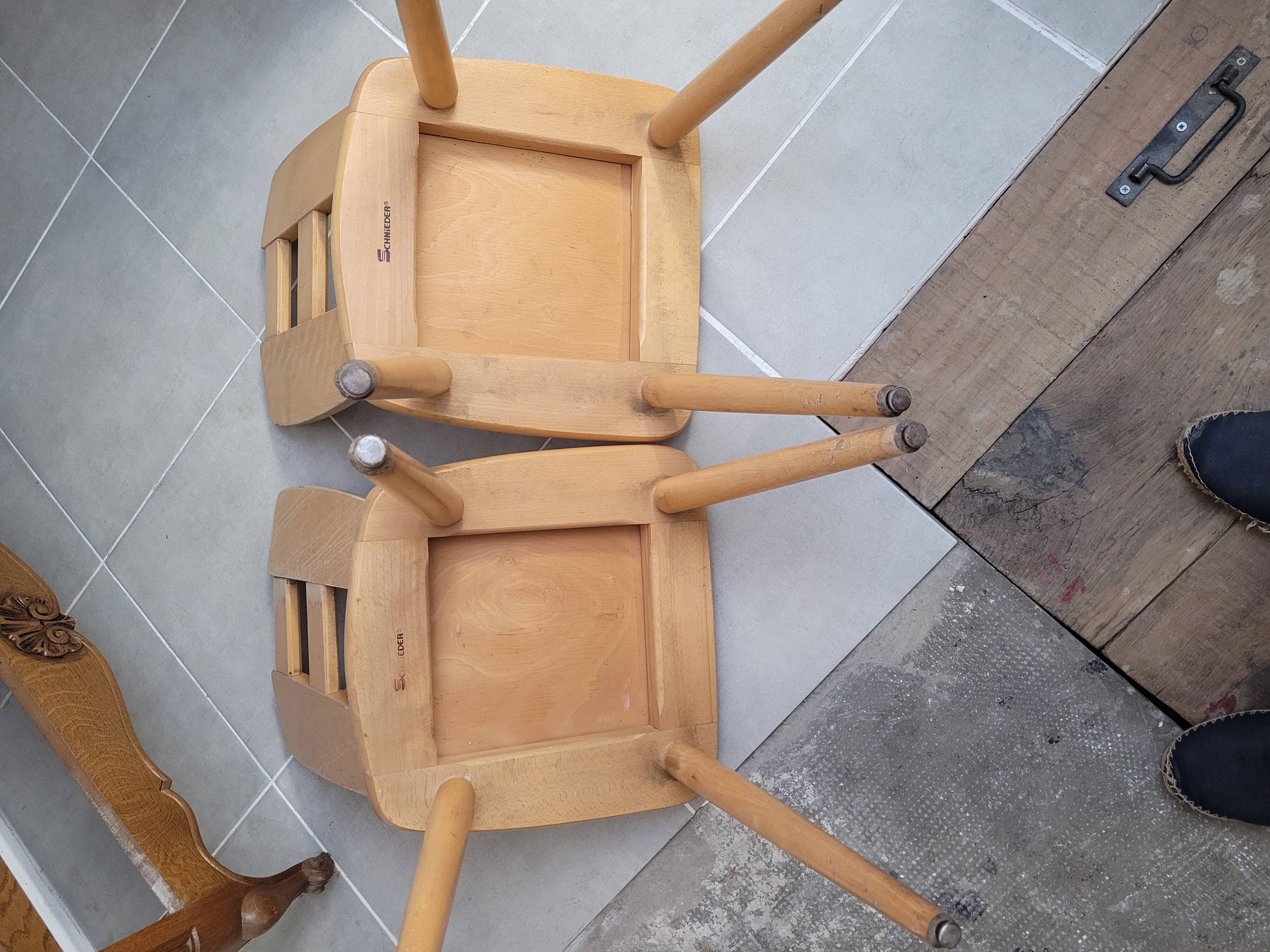 Schneider chairs