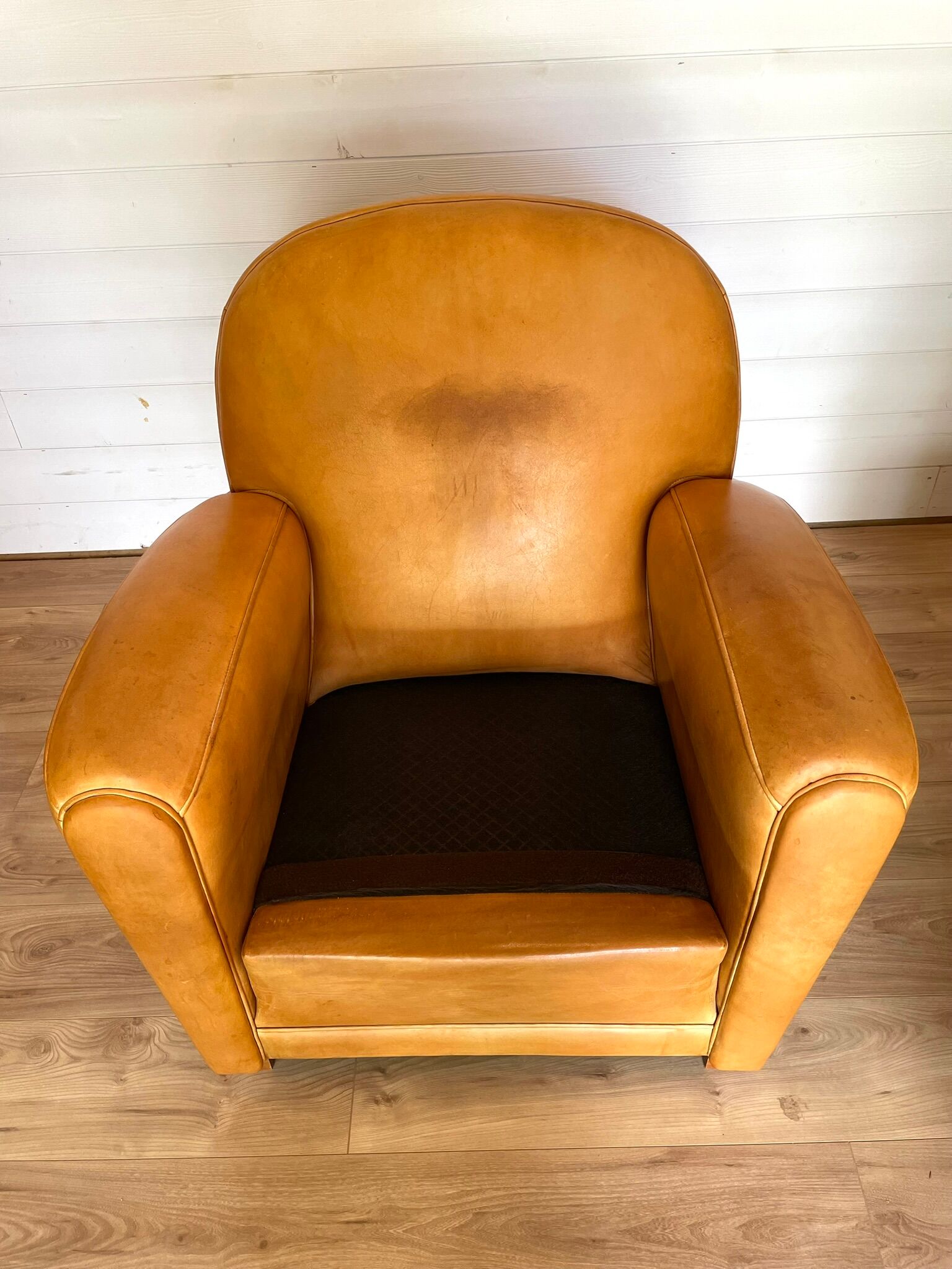 Authentic Club Lounge Set (Sofa + 1 Armchair) in Basane Leather