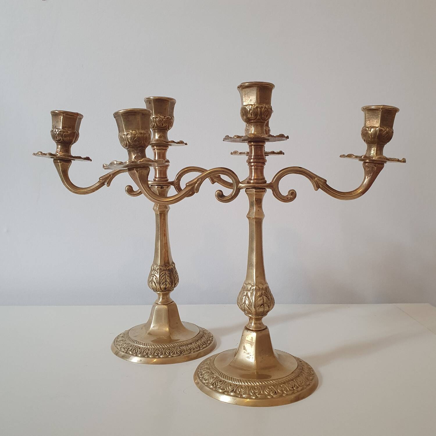 2 brass candlesticks