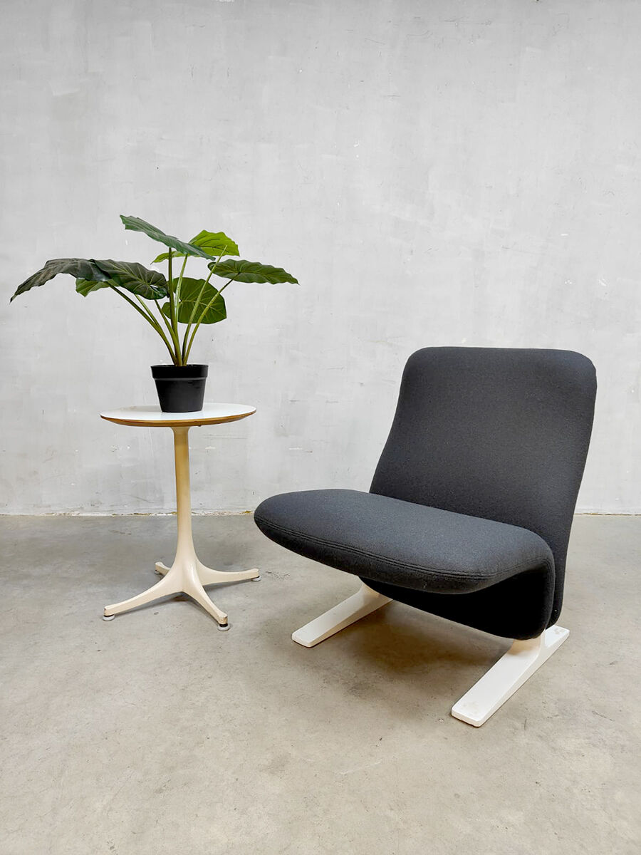 Vintage Dutch design Concorde lounge chair Pierre Paulin Artifort F780