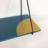 Shard string and gold