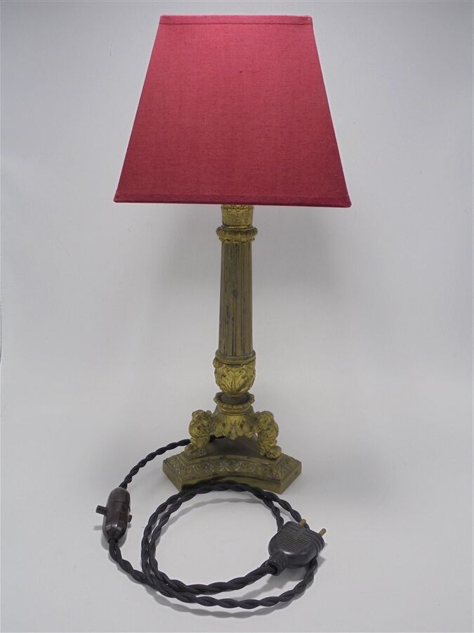 Empire style lamp