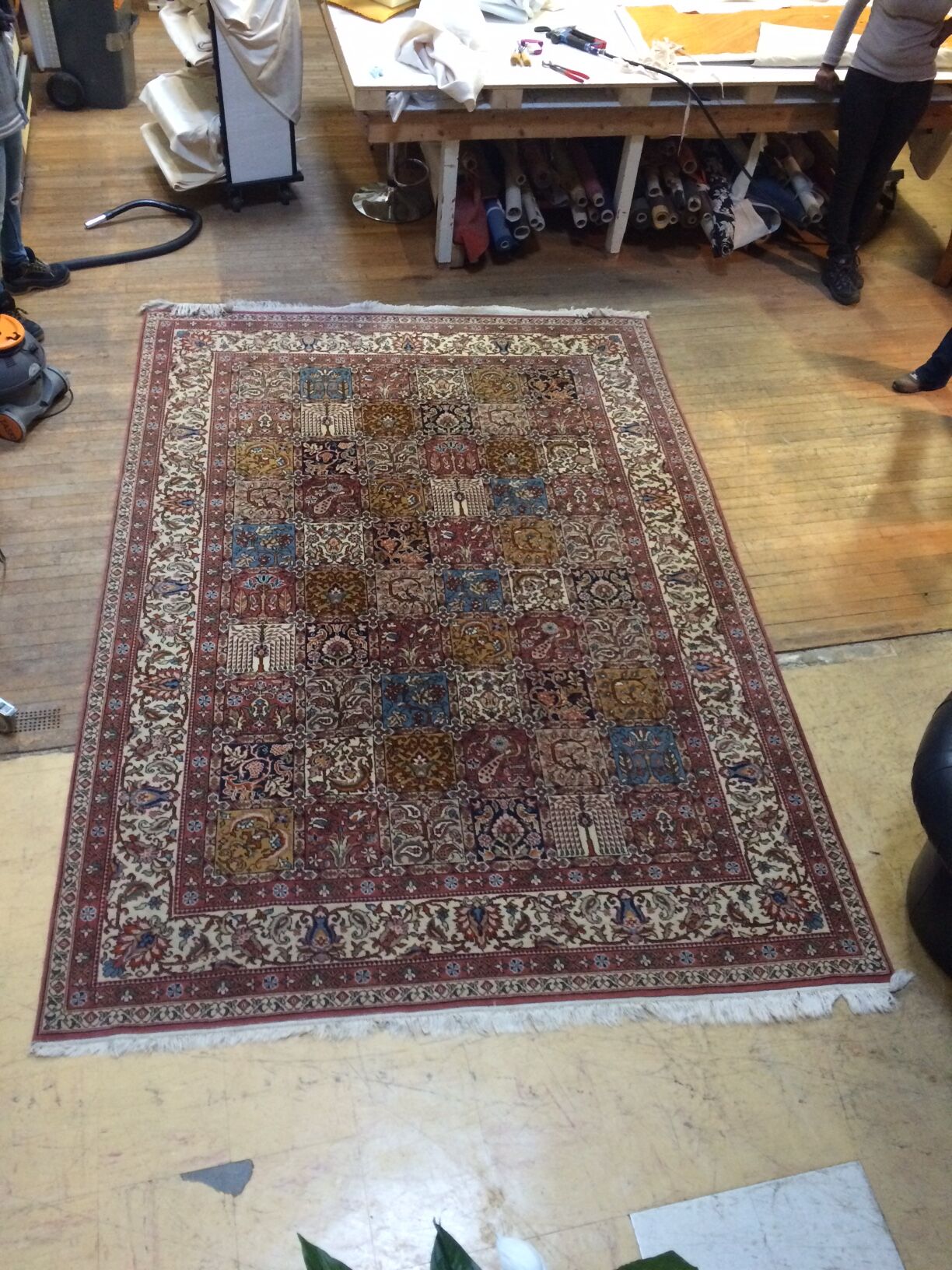 Persian rug 320 x 230 cm