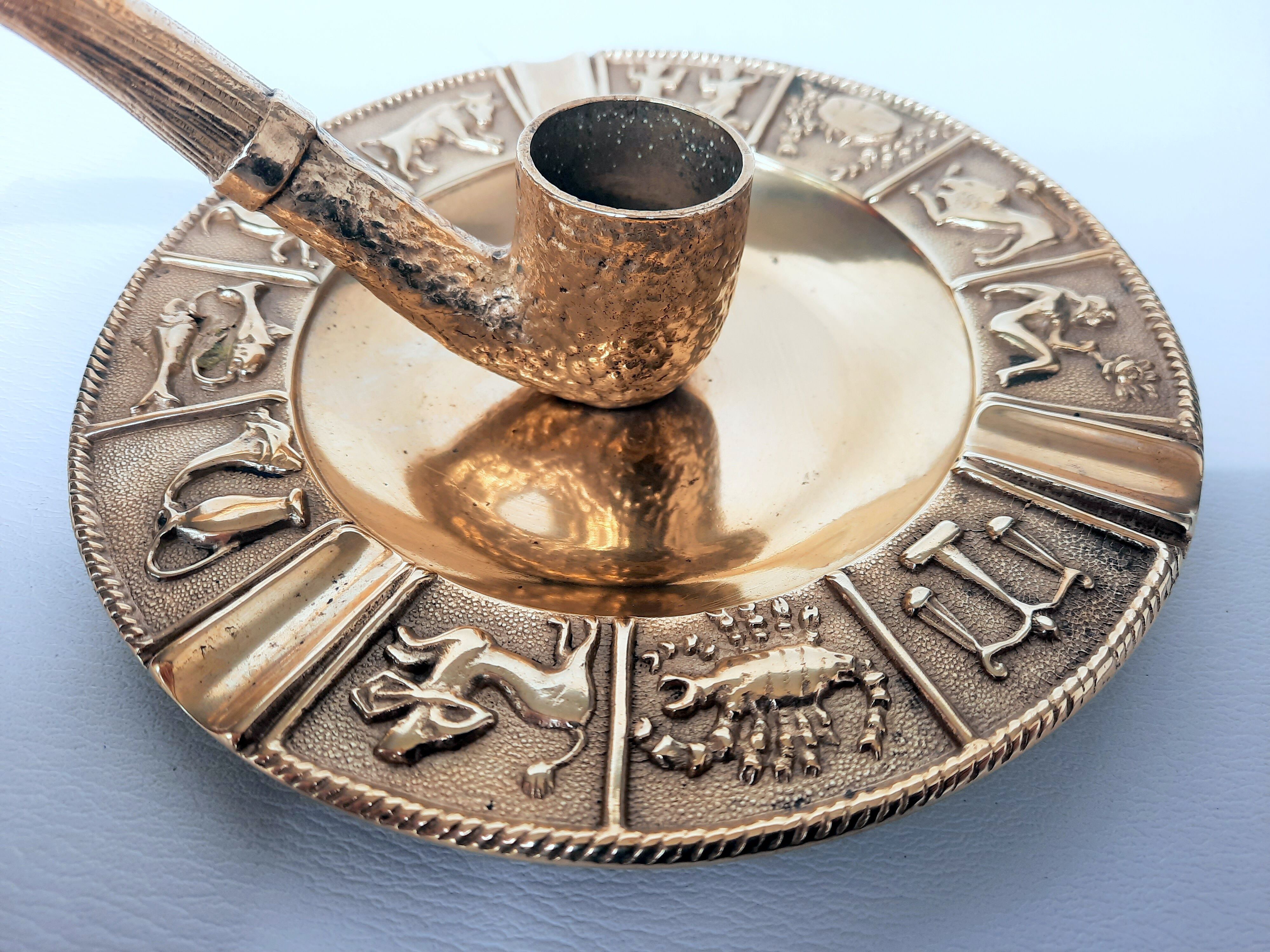 Cendrier et porte bougie en bronze avec les 12 signes astrologiques du zodiaque