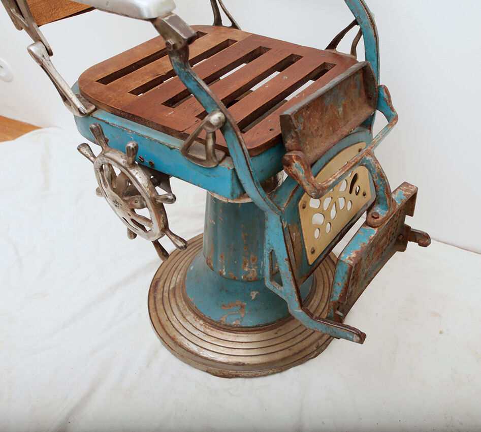 Art Deco barber chair 1920