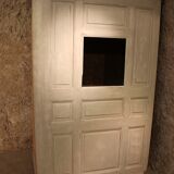 Cabin partition