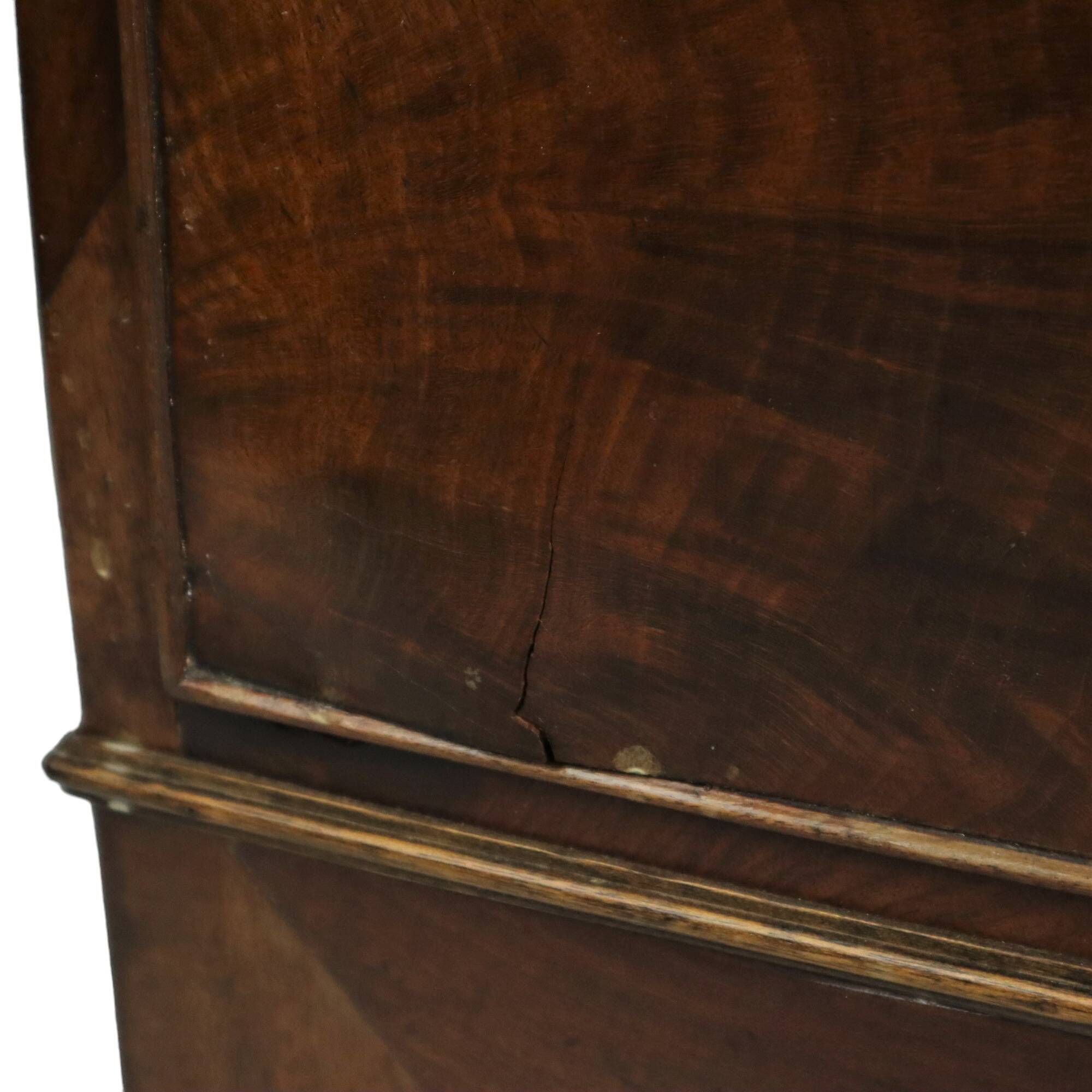 Grande commode antique anglaise bow front 1860 placage d'acajou 106cm