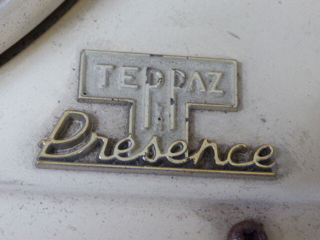 Portable record player Teppaz Presence vintage 1955