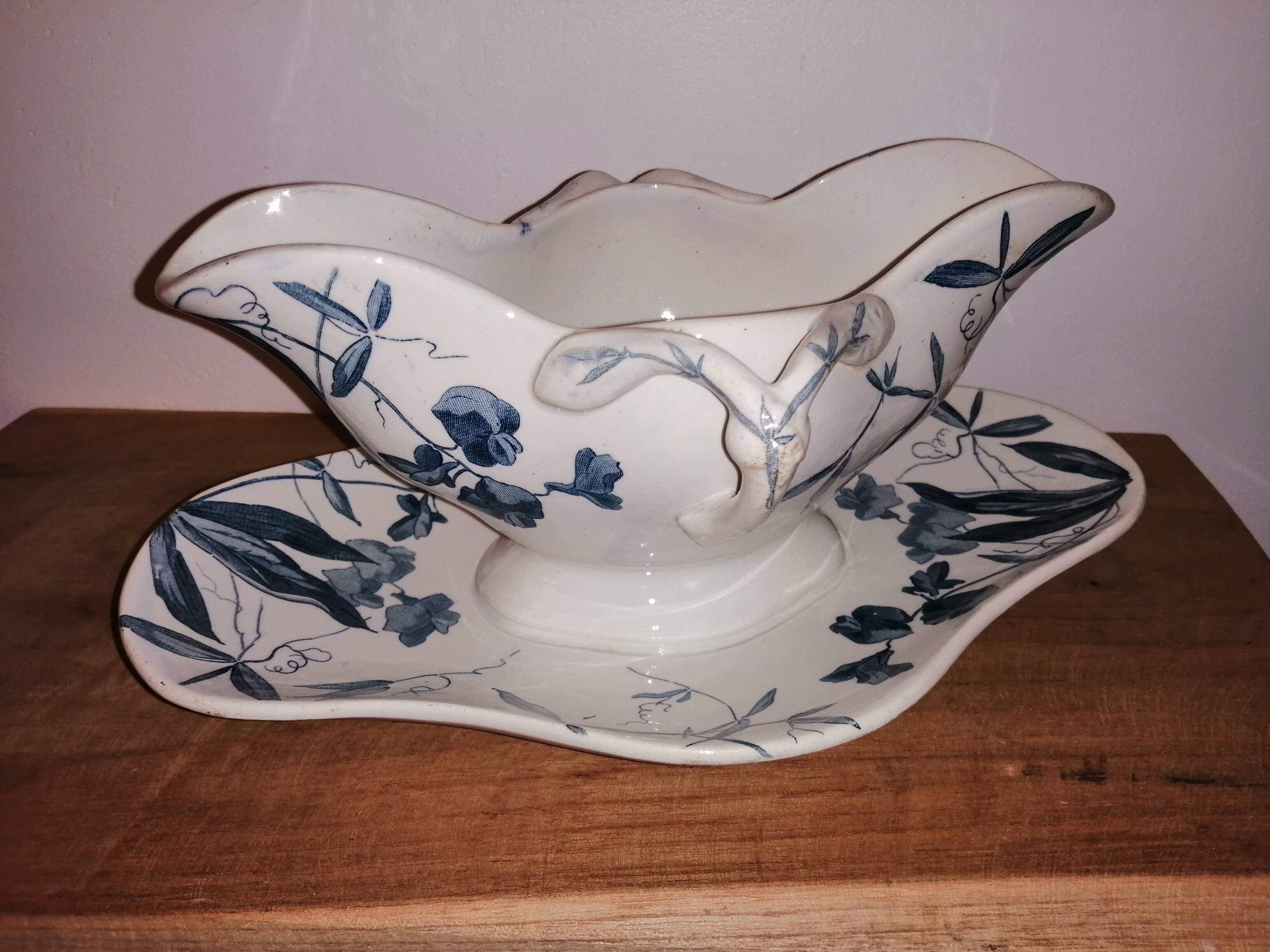 Porcelain saucer